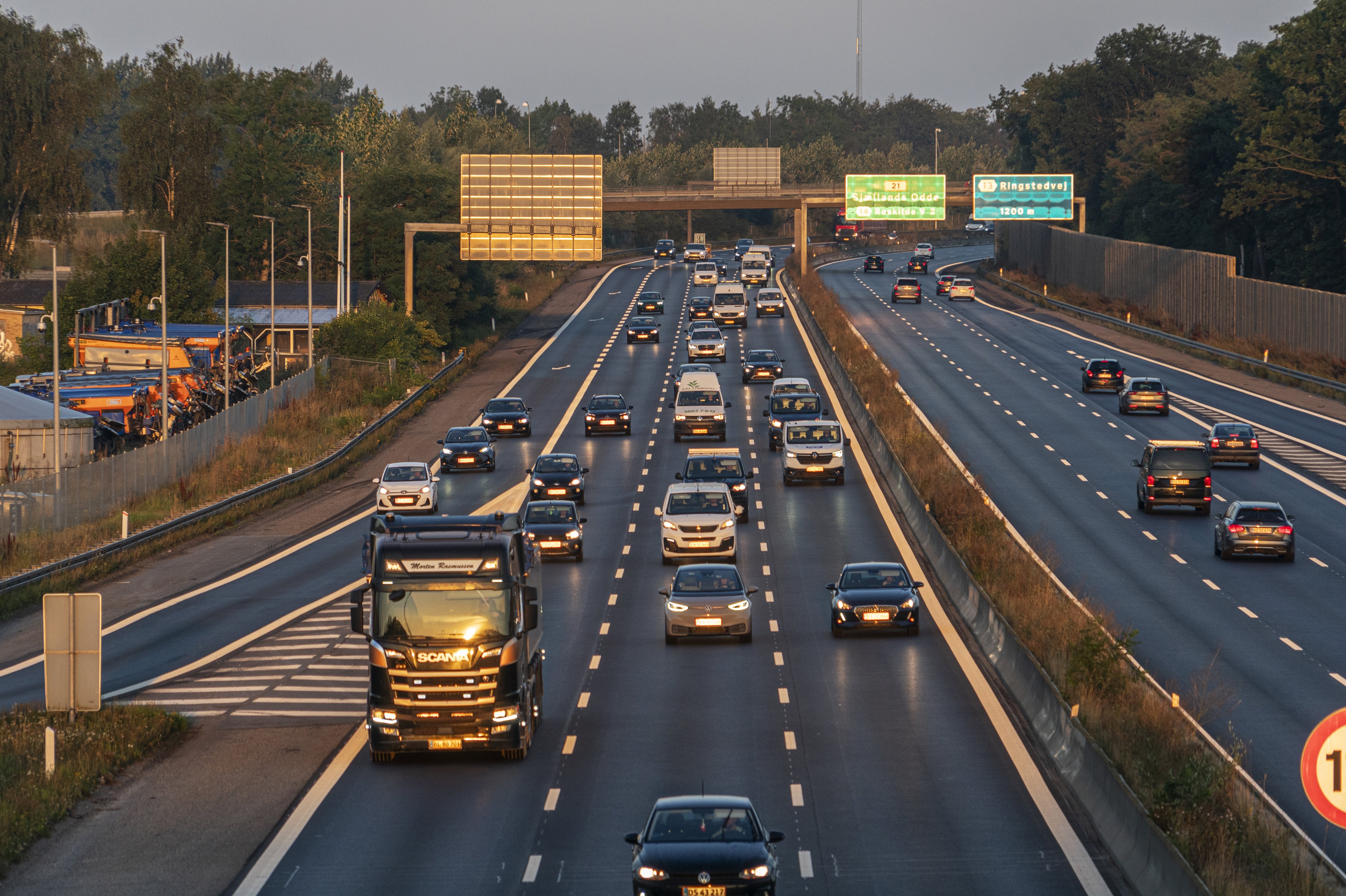 Ifølge Skattestyrelsen er der i Danmark omkring 1,1 millioner pendlere hvert år, der får fradrag for transport mellem deres arbejdsplads og hjem. (Arkivfoto).