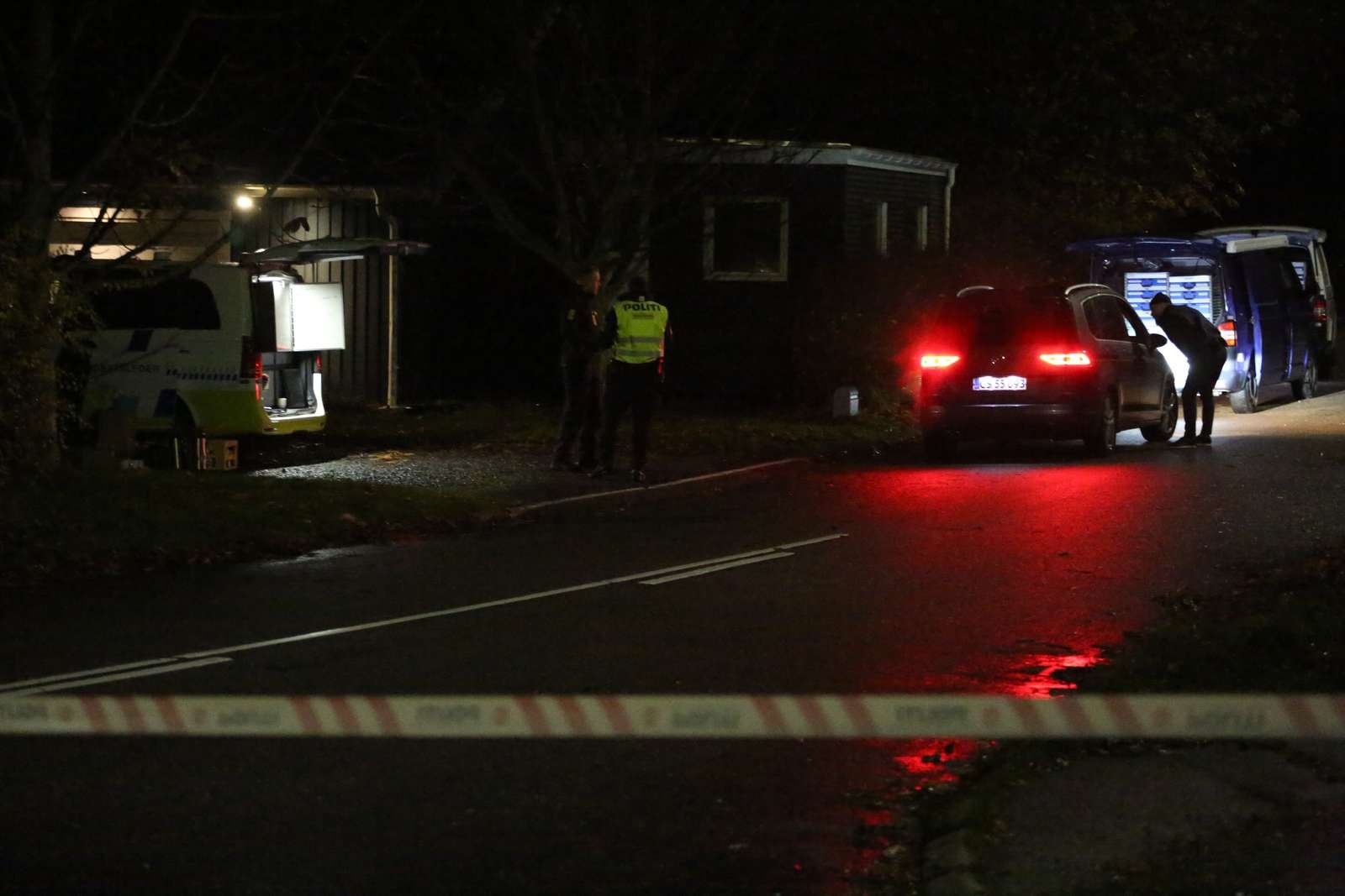 Tirsdag aften blev en mand fundet død på en adresse i Holbæk.