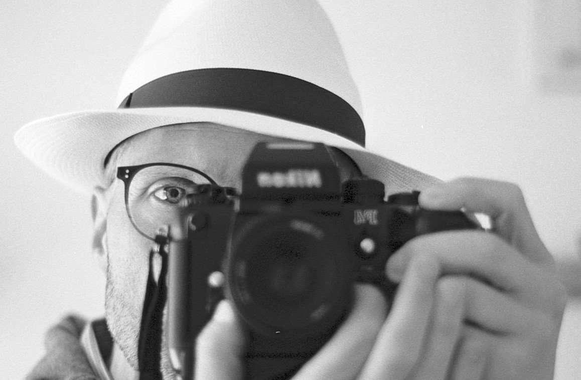 Kenneth Jensen begyndte at fotografere som barn, og siden er han ikke gået mange steder uden at have et kamera med.