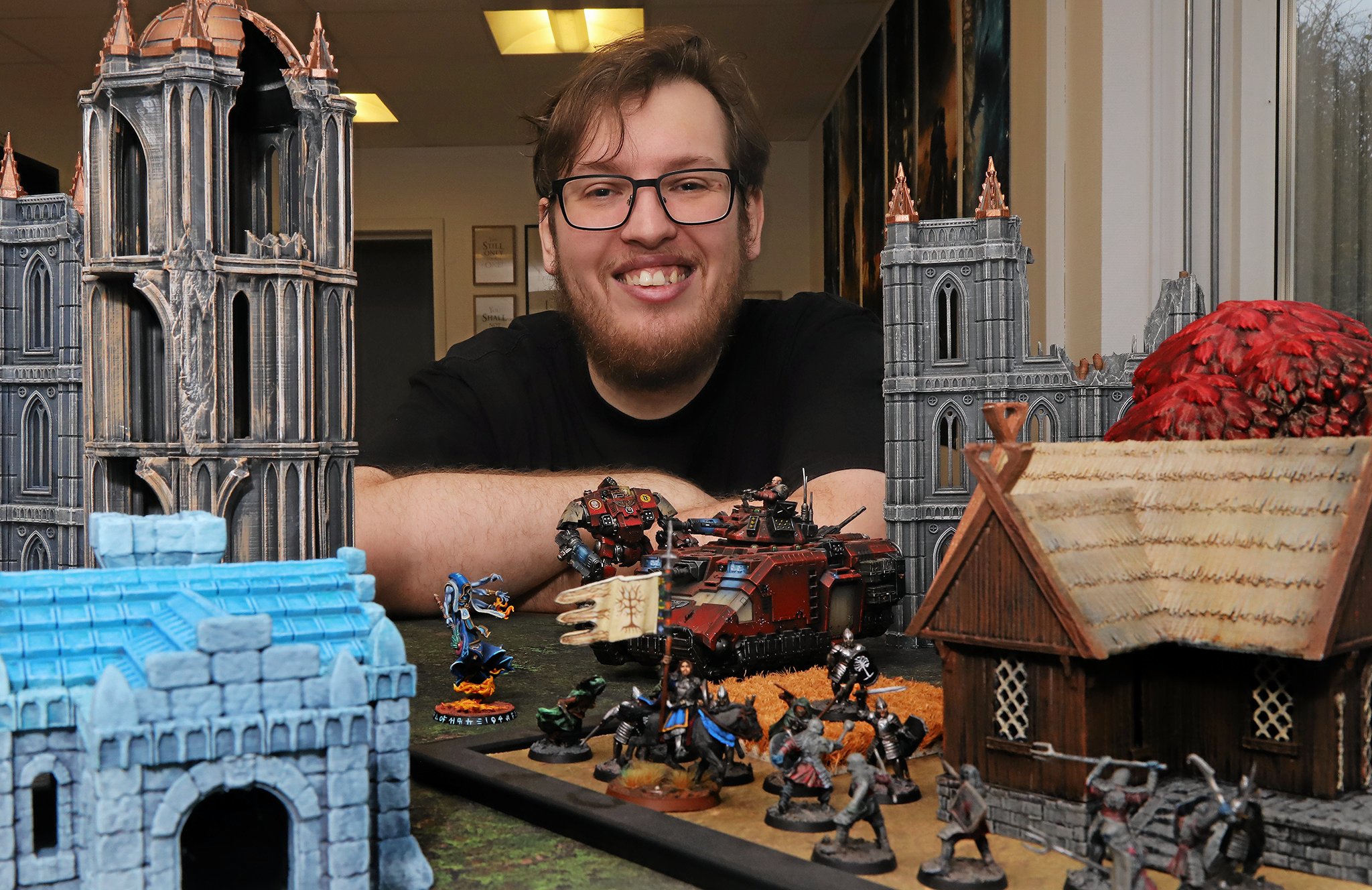 31-årige Julius Korfitsen bruger mere energi end de fleste på at tænke over, hvad han skal sige, hvordan og hvornår.