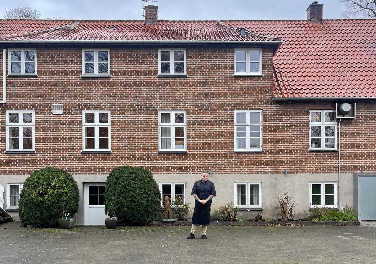 Ronnie Haugaard inviterer til singlefest i Vommevad Forsamlingshus.