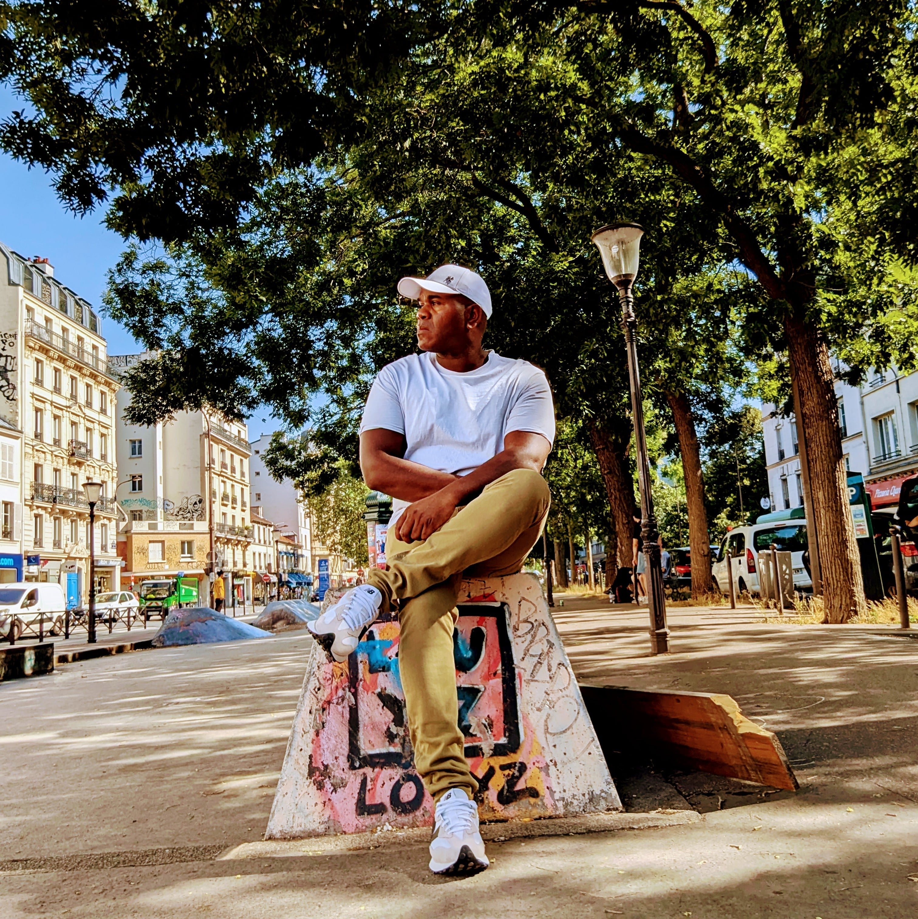 Jean-Michel Joseph, bedre kendt som Medouze, er en respekteret fransk rapper.