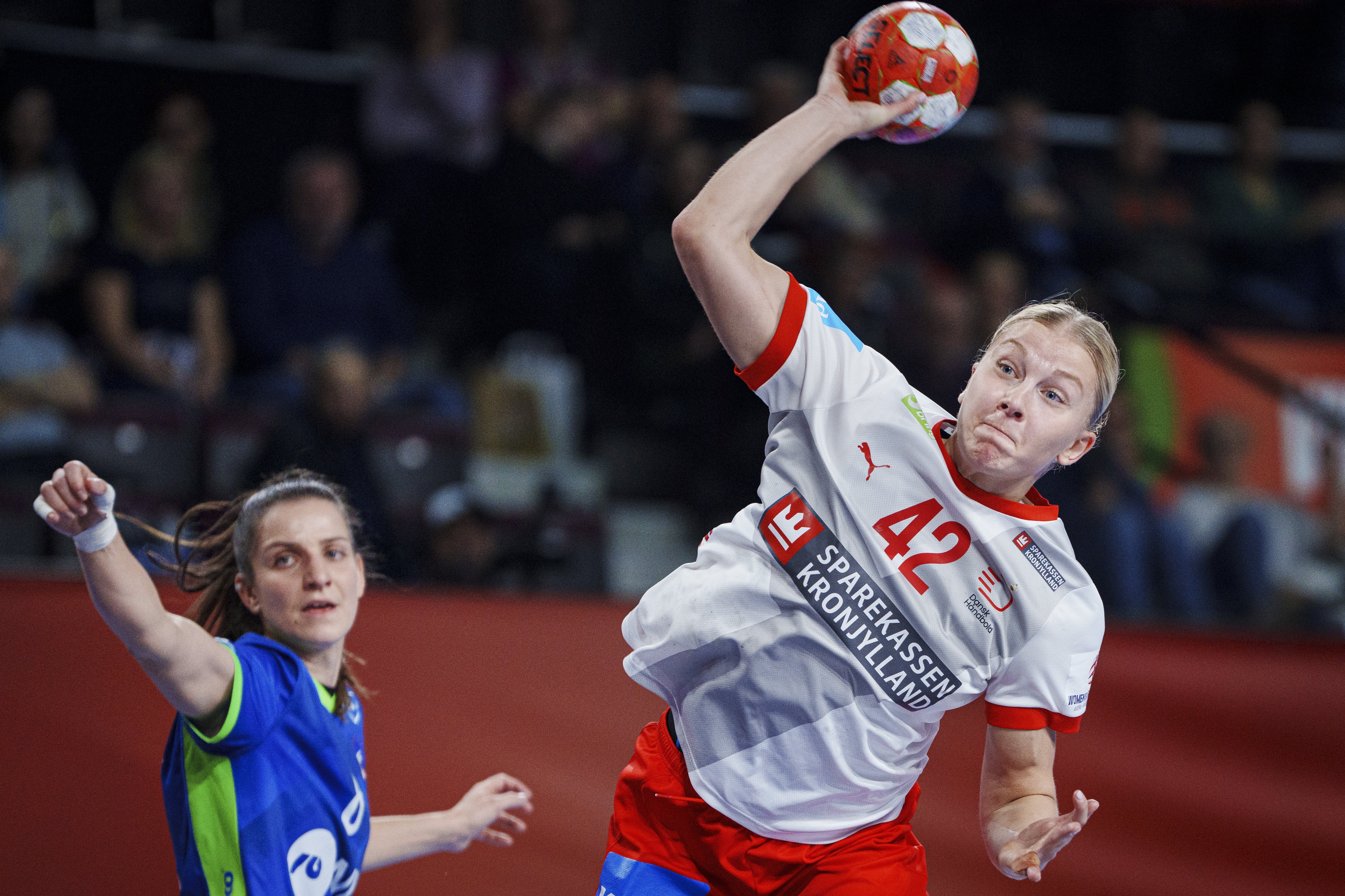 Michala Møller har ikke fået meget spalteplads, men hun er faktisk delt nummer to på den danske topscorerliste under EM med sine 24 mål. Det samme har Helena Elver scoret, mens Anne Mette Hansen står noteret for 28 træffere.