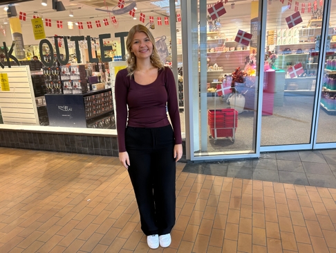 Tidligere på årets åbnede Catharina Grevelund KK Outlet i Rådhuspassagen. Når det lukkes ned, flytter Kop & Kande hertil fra VestsjællandsCentret. - Henny Ferrold Tidligere på årets åbnede Catharina Grevelund KK Outlet i Rådhuspassagen. Når det lukkes ned, flytter Kop & Kande hertil fra VestsjællandsCentret.