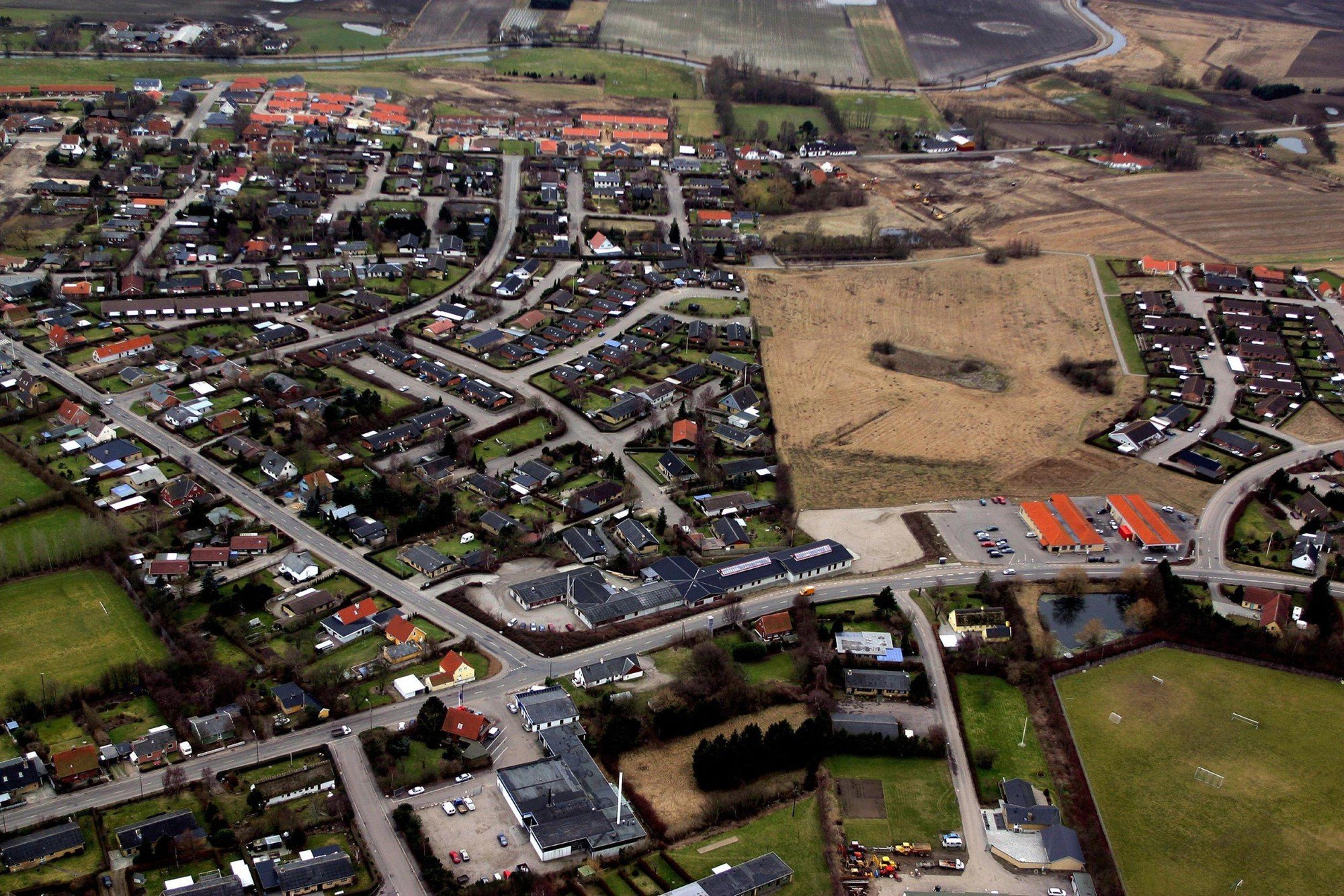 Prisen på parcelhuse steg i næsten alle sjællandske kommuner i 2024. Spørgsmålet er, om det kan holde ved i det nye år.