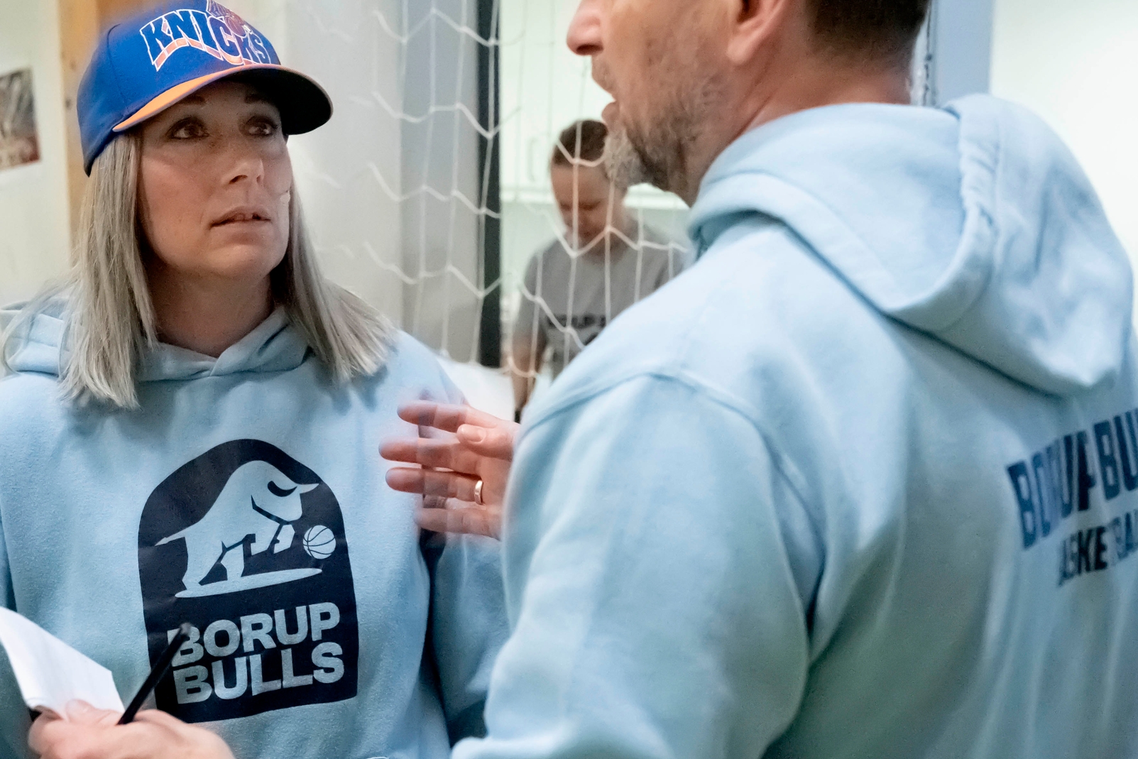 - Vi vil skabe et sted, hvor børn og unge føler sig hjemme, også dem, der ikke nødvendigvis passer ind i de klassiske sportsgrene. Basketball kan noget andet, og det skal flere have mulighed for at opleve, forklarer Heidi Lis Poulsen, klubformand. - Jens Wollesen - Vi vil skabe et sted, hvor børn og unge føler sig hjemme, også dem, der ikke nødvendigvis passer ind i de klassiske sportsgrene. Basketball kan noget andet, og det skal flere have mulighed for at opleve, forklarer Heidi Lis Poulsen, klubformand.