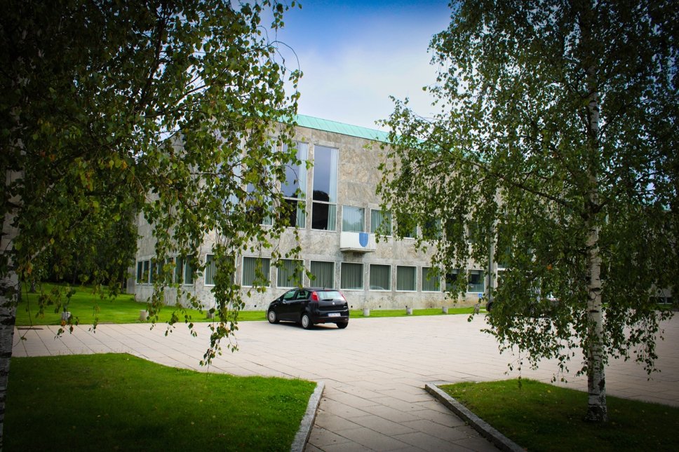 Penge til velfærd gik til advokatregninger – Sjællandske Nyheder