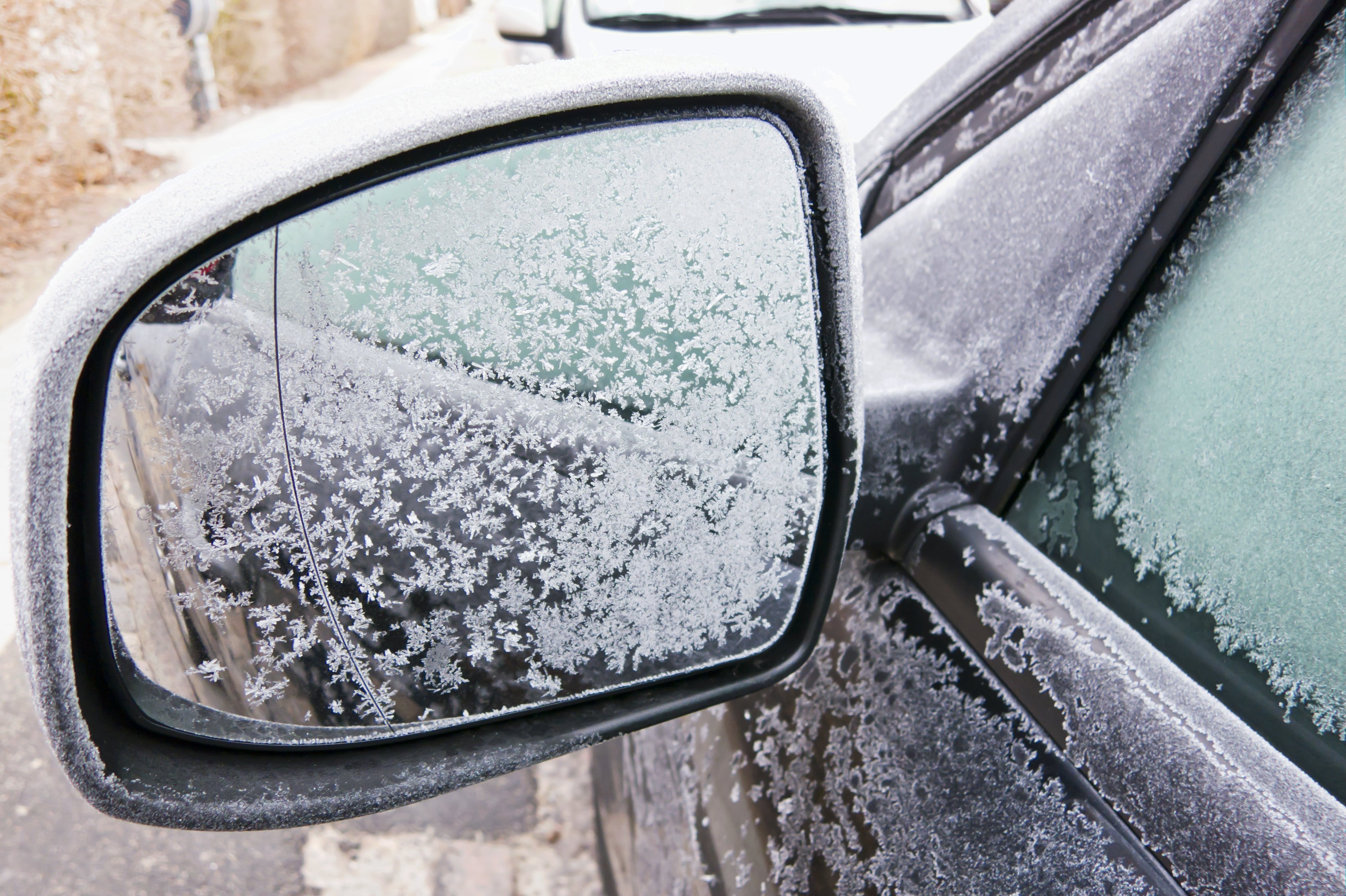 Søndag aften og nat byder på et barskt og "ubehageligt" vejr siger DMI-meteorolog. Dagen starter egentlig fredeligt ud, men senere bliver det til lave temperaturer, blæst og risiko for isslag. (Arkivfoto).