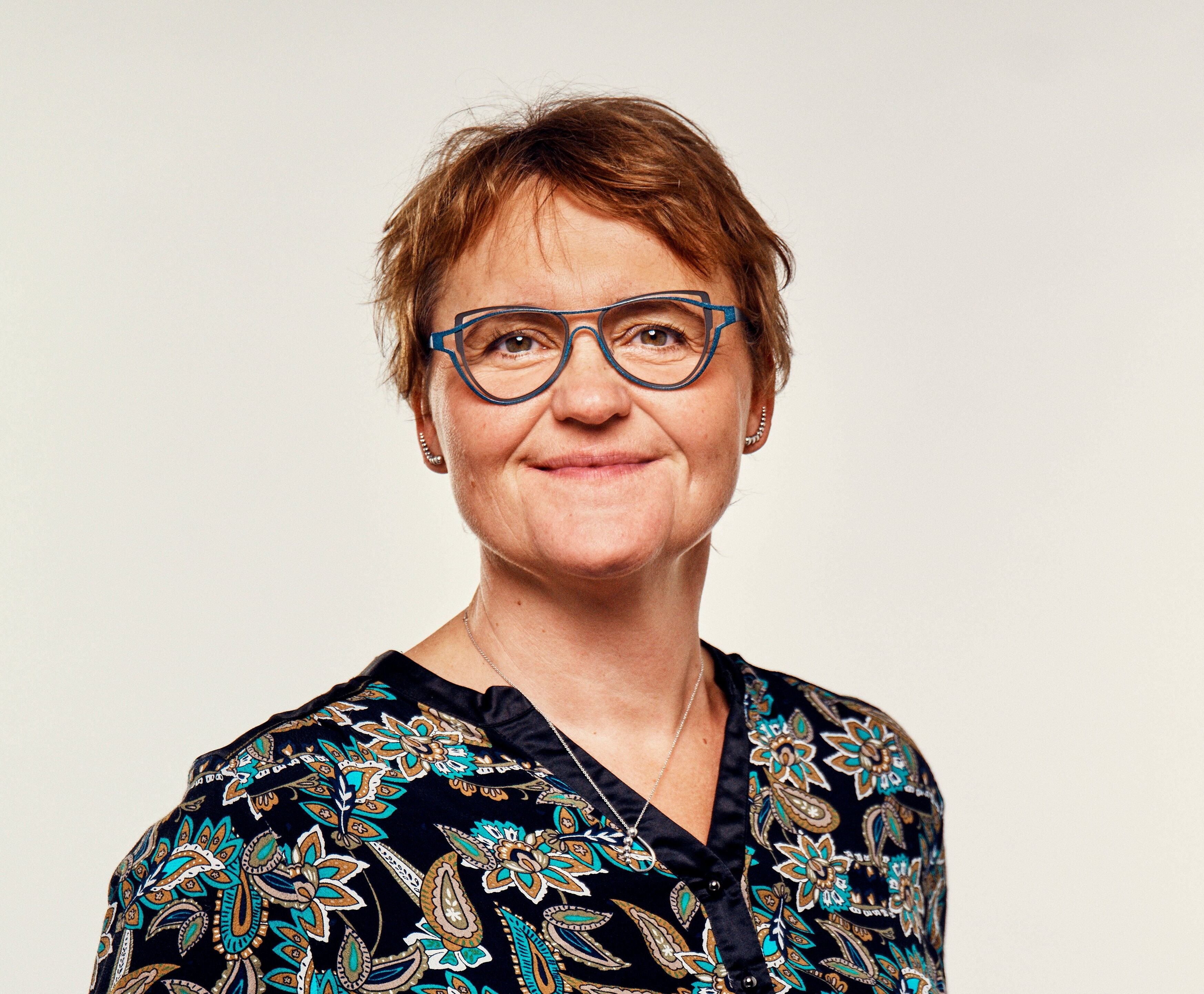 Anne Kappelgaard, specialkonsulent i Børns Vilkår, peger på, at der er sket et svigt, da fire børn blev fejlagtigt anbragt på et ikke-godkendt bosted.