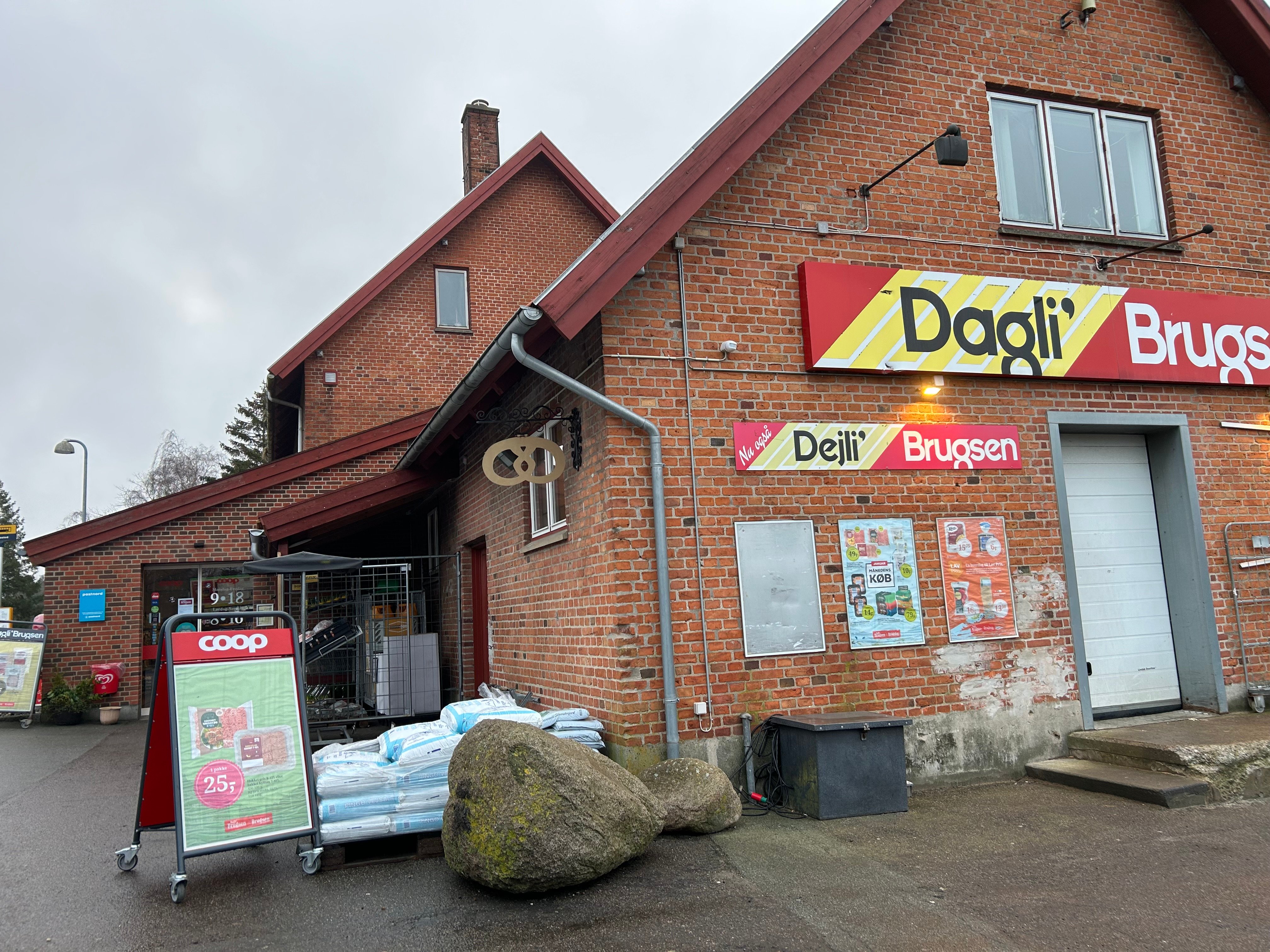 Dagli'Brugsen i Hellested.