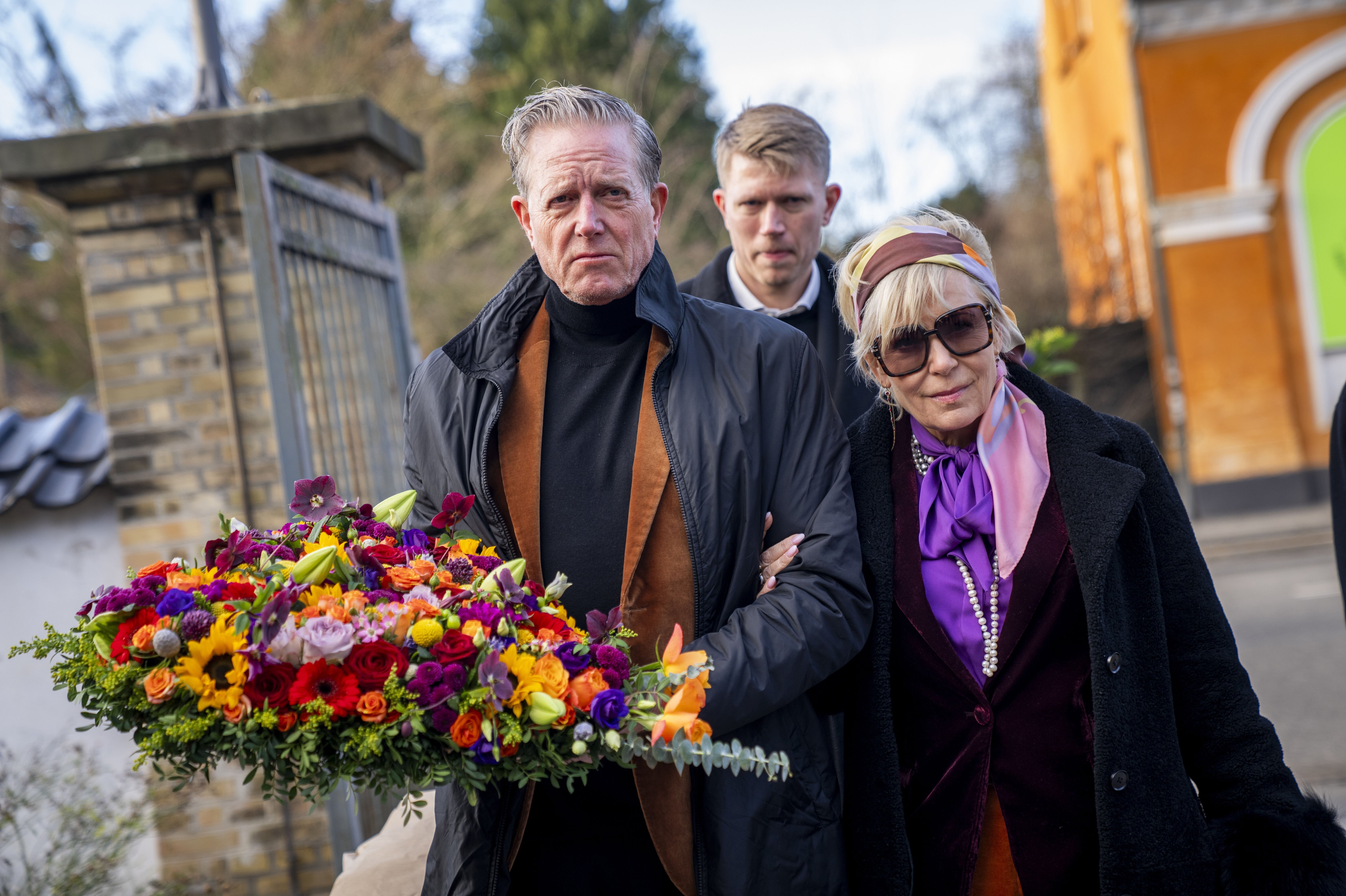 Peter Myginds mor, Jytte Abildstrøm, blev bisat 11. januar fra Frederiksberg Kirke, hvor venner og bekendte tog afsked med den folkekære skuespiller og teaterchef. (Arkivfoto).