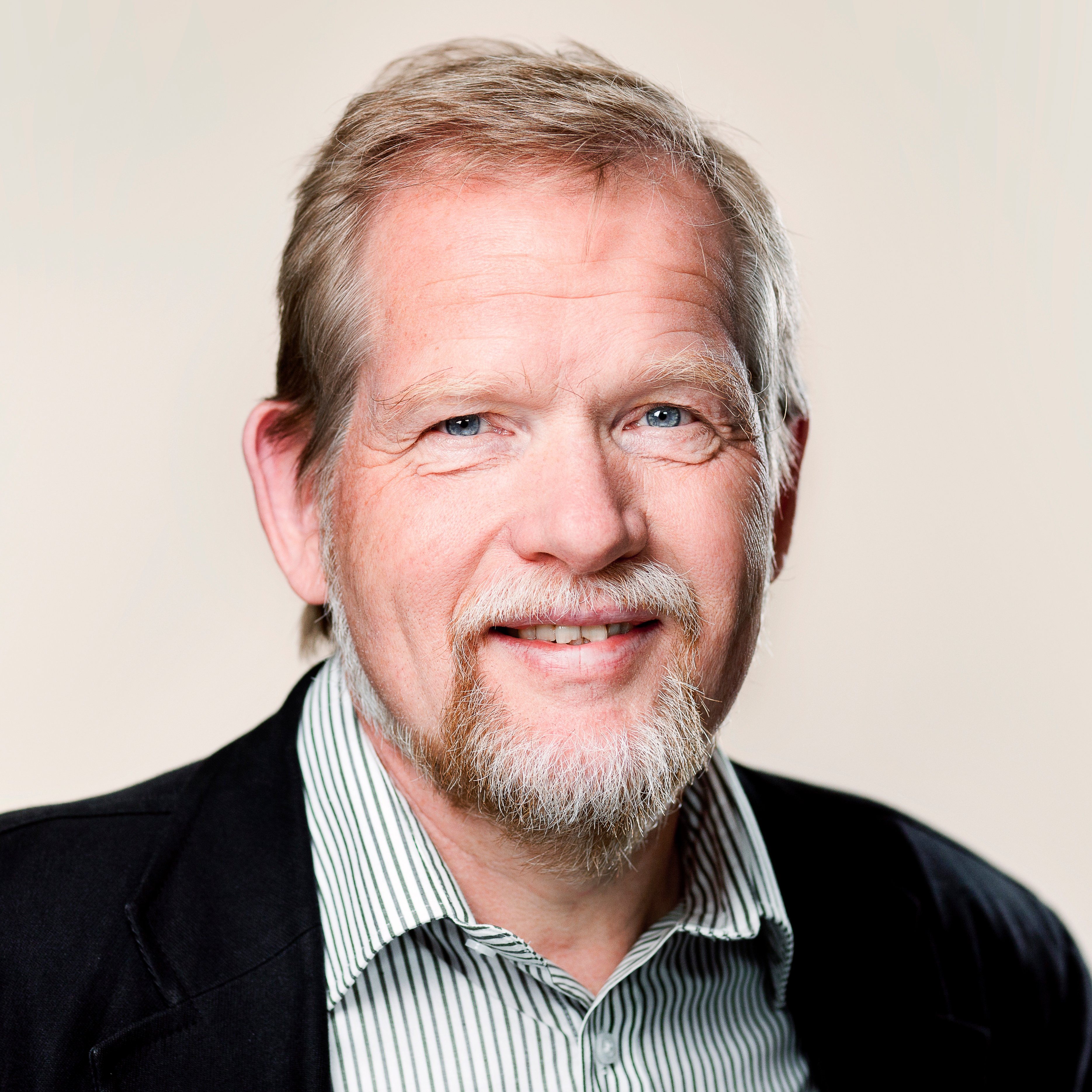 - Vi er mange, der alle har været bange for situationer, der måtte udløse en altødelæggende atomkrig, som vil kunne gøre kloden ubeboelig, skriver Christian Juhl.