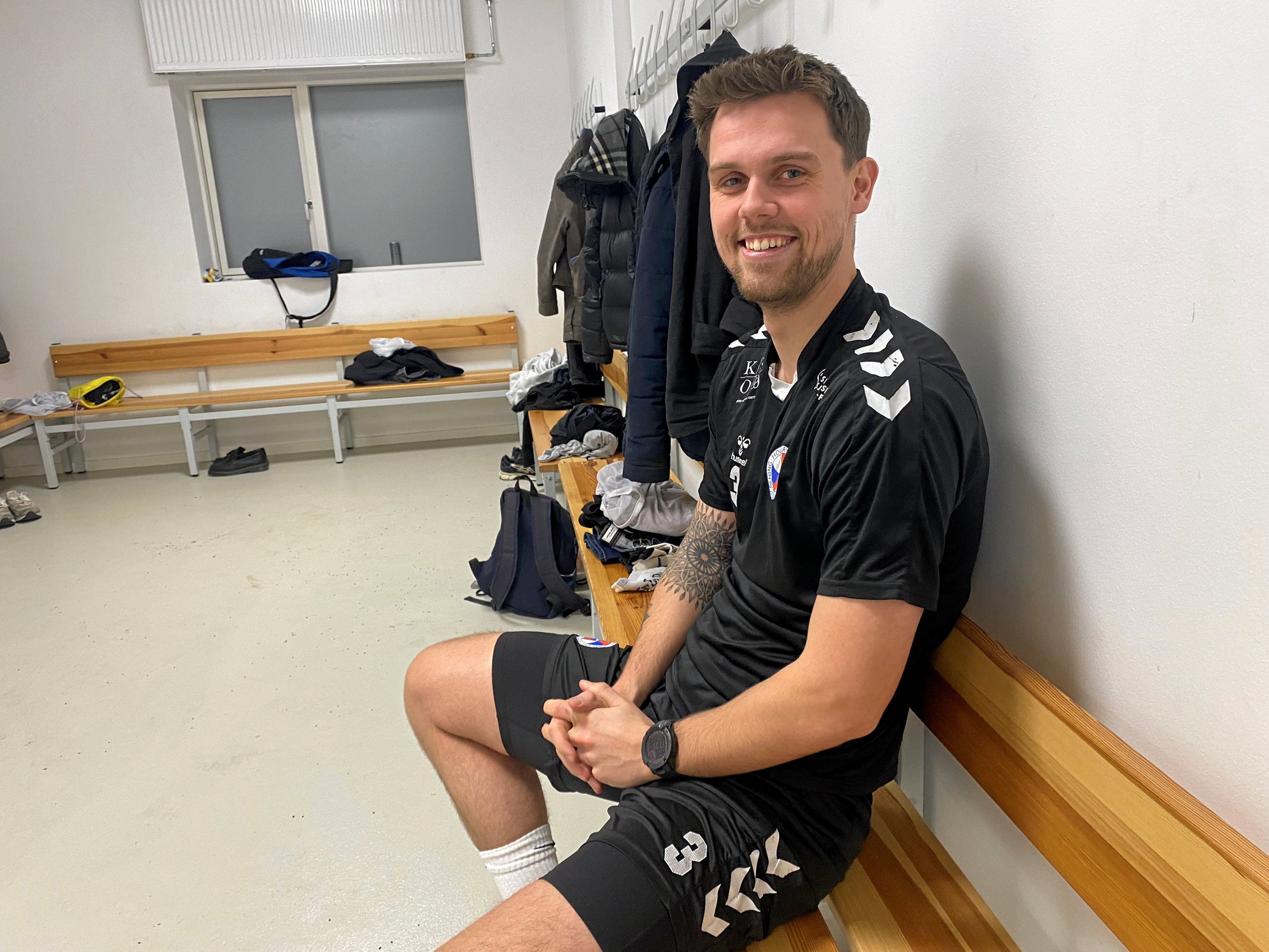 Christoffer Blond er ramt af en knæskade, men kan smile alligevel.