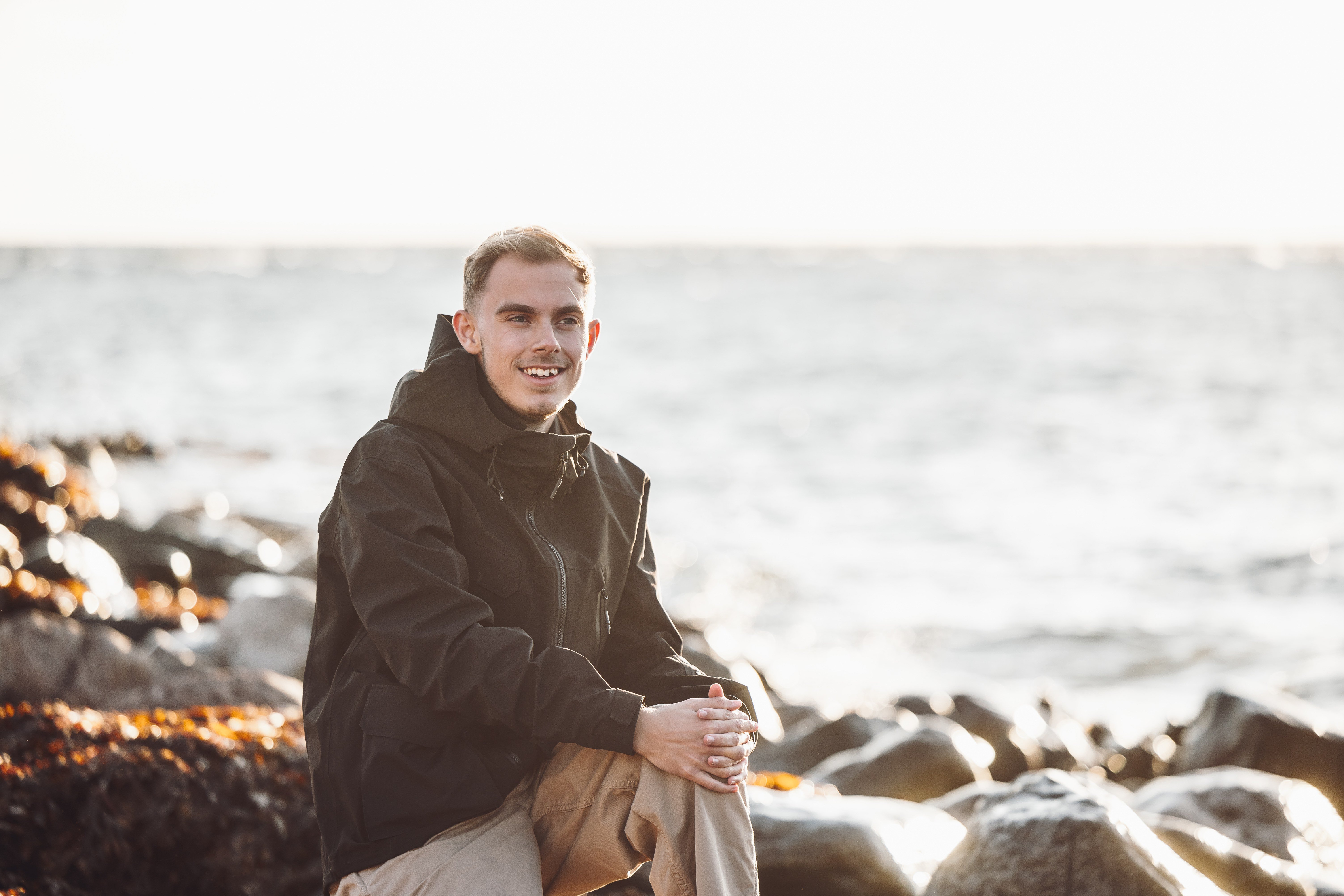 Noah Thilemann vil udover at hjælpe unge med problemer også arbejde for bedre kystsikring i kommunen.