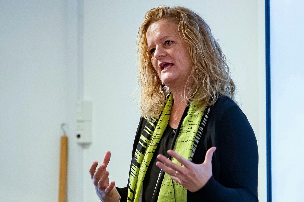 Britta Tøndborg, chef for formidling og kunst, Museum Vestsjælland, erkender, at museet ikke har været skarp nok på formidlingen af kunststormen.