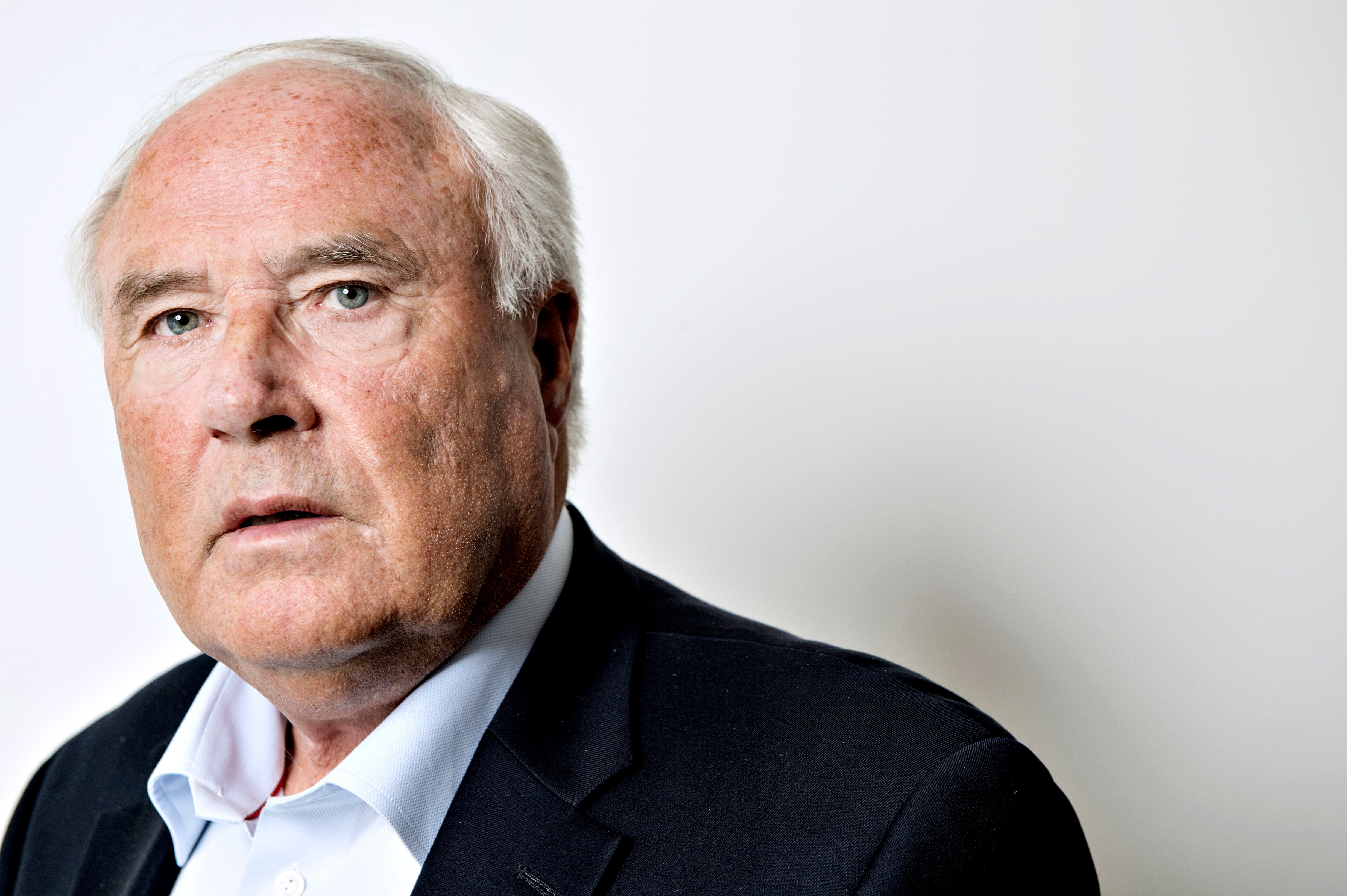 Den tidligere fodboldboss står nu over for en operation.