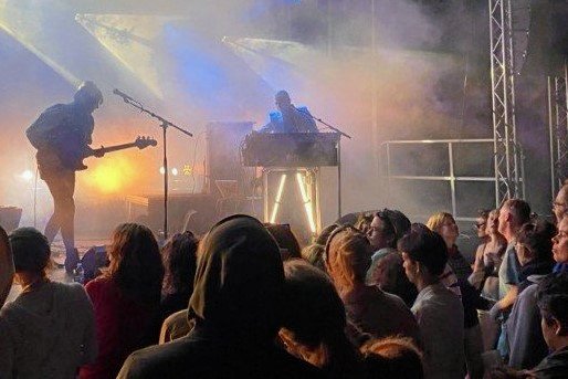 Skærpede krav fra kommunen har fået populær festival til at kaste håndklædet i ringen.
