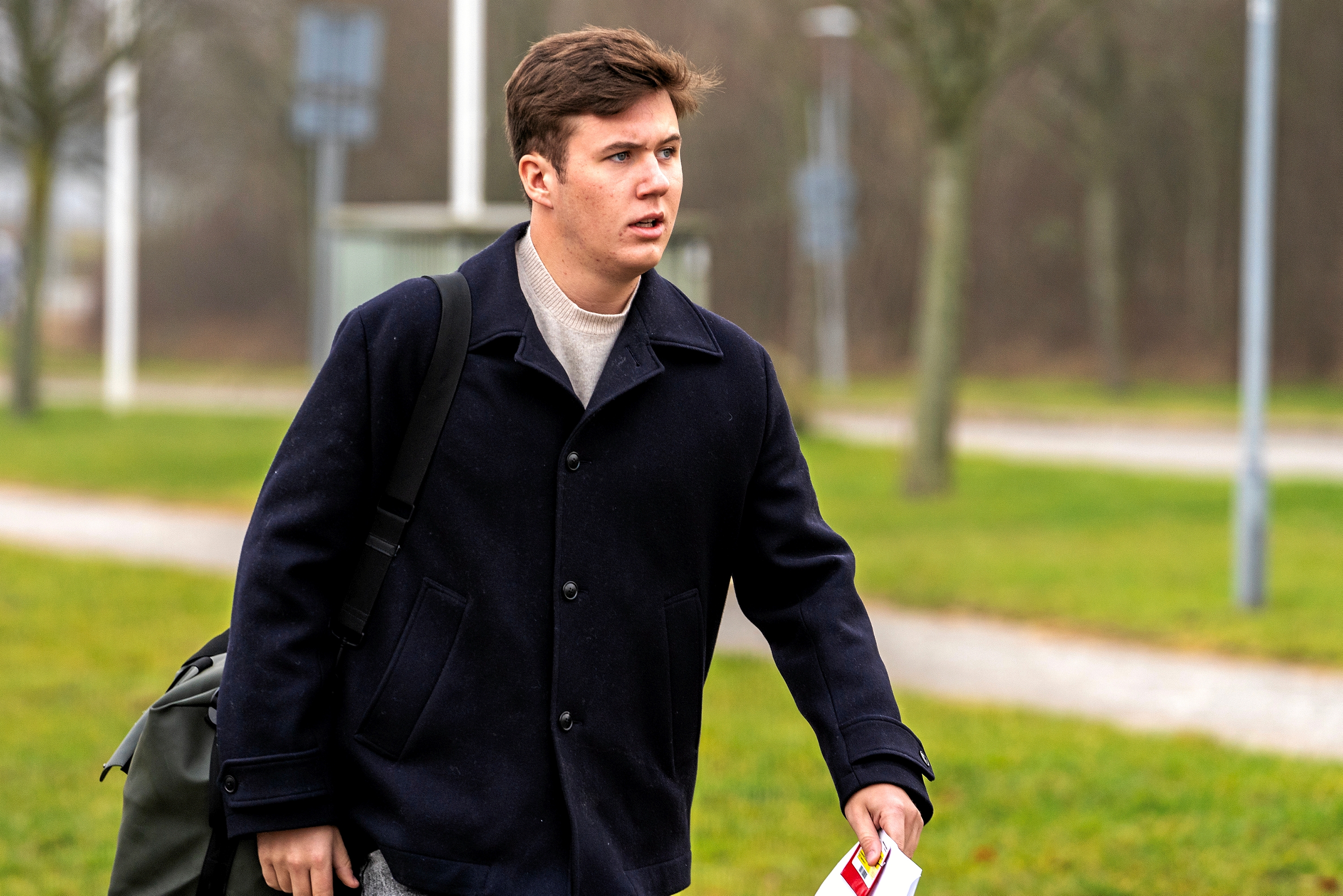 Kronprins Christian ankommer til Gardehusarkasernen i Slagelse. - Anders Ole Olsen Kronprins Christian ankommer til Gardehusarkasernen i Slagelse.
