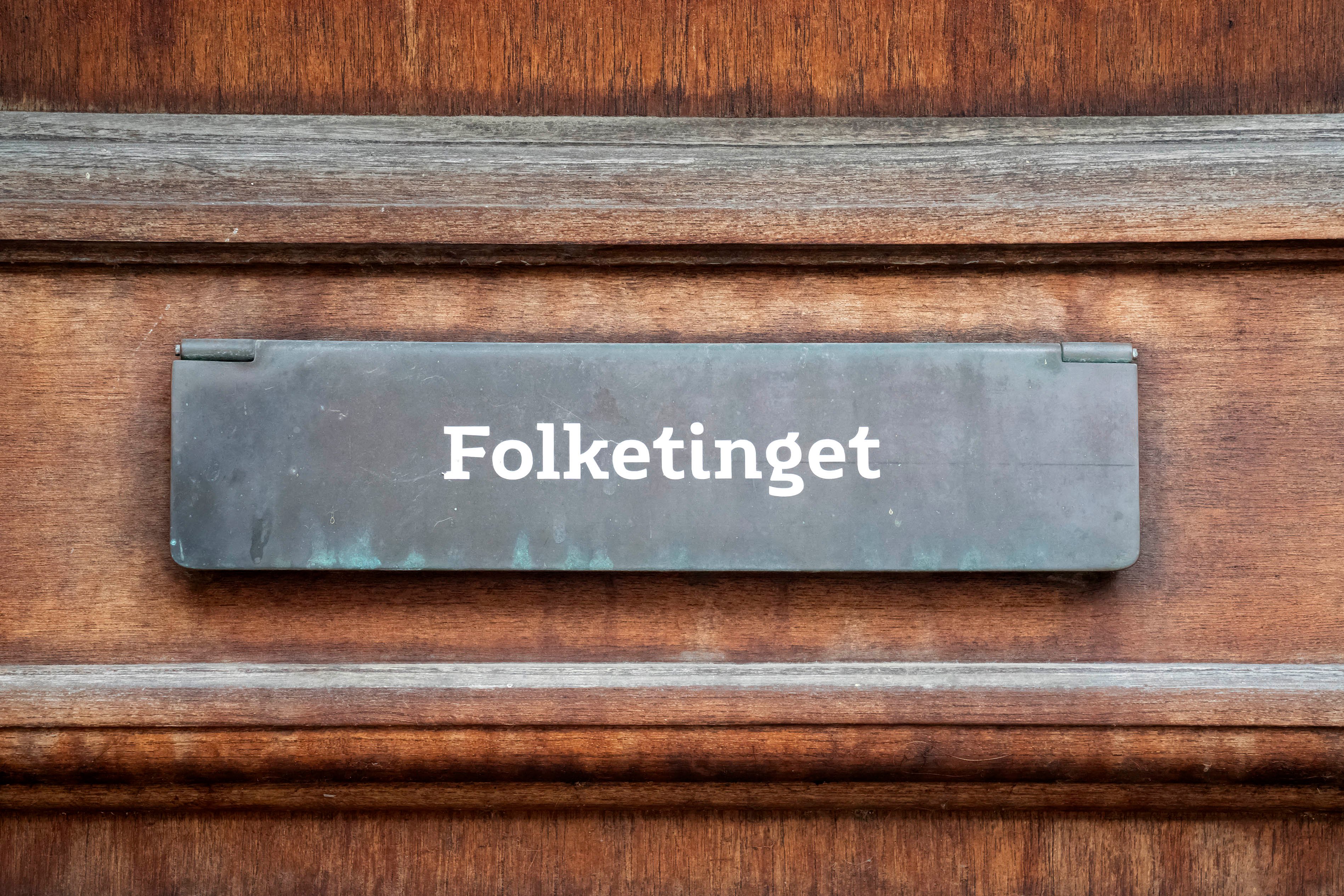 - Jeg har mistet tilliden til flere politikere, skriver Gert Løfgren.