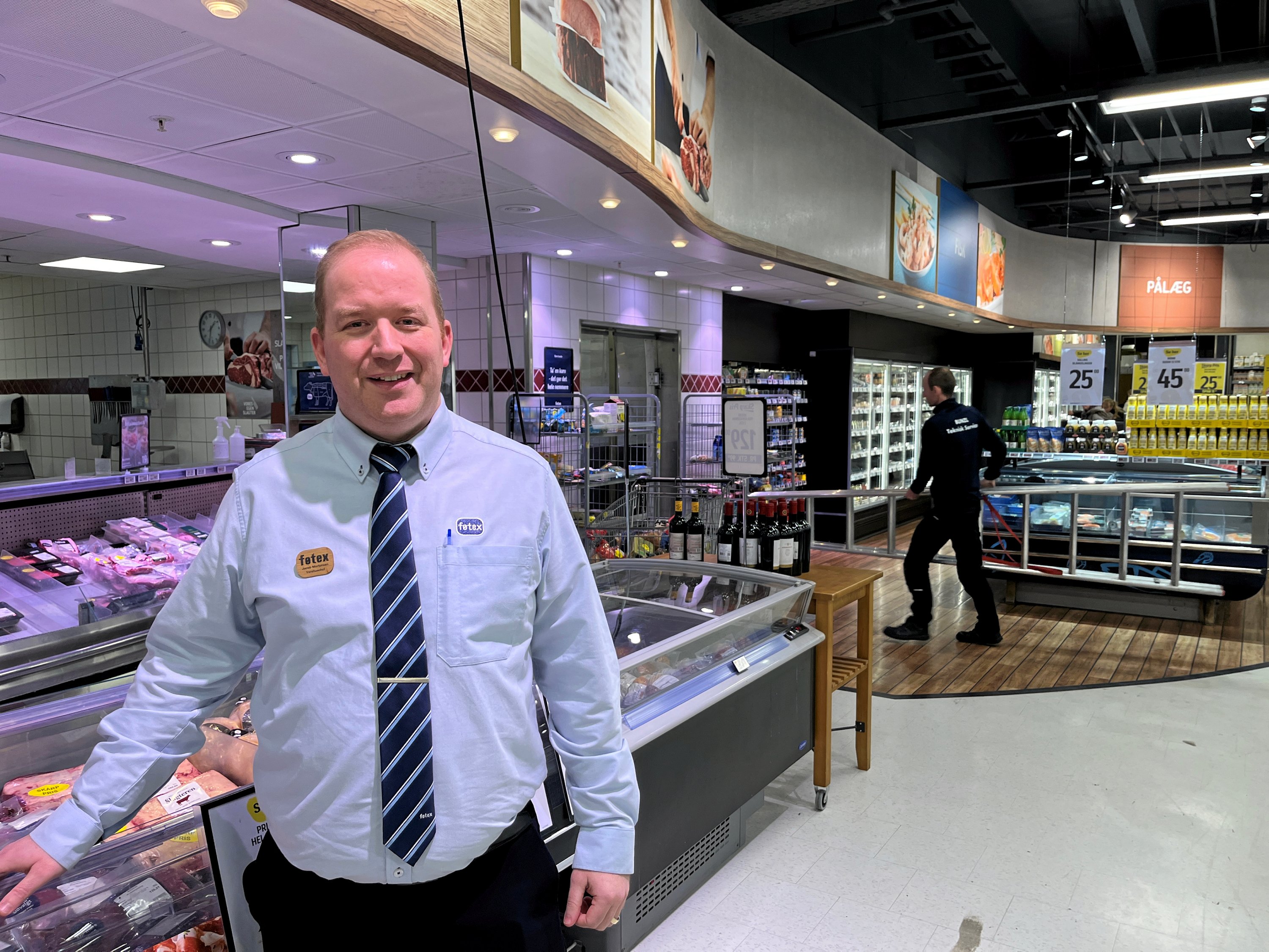 Føtex i Kalundborg gennemgår snart en stor forvandling med en ny indretning, der ifølge varehuschef Jacob Vesterbæk Mortensen skal give en forbedret shoppingoplevelse. Butikken vil også få opgraderede afdelinger og et større udvalg af madvarer - blandt andet frisk fisk.