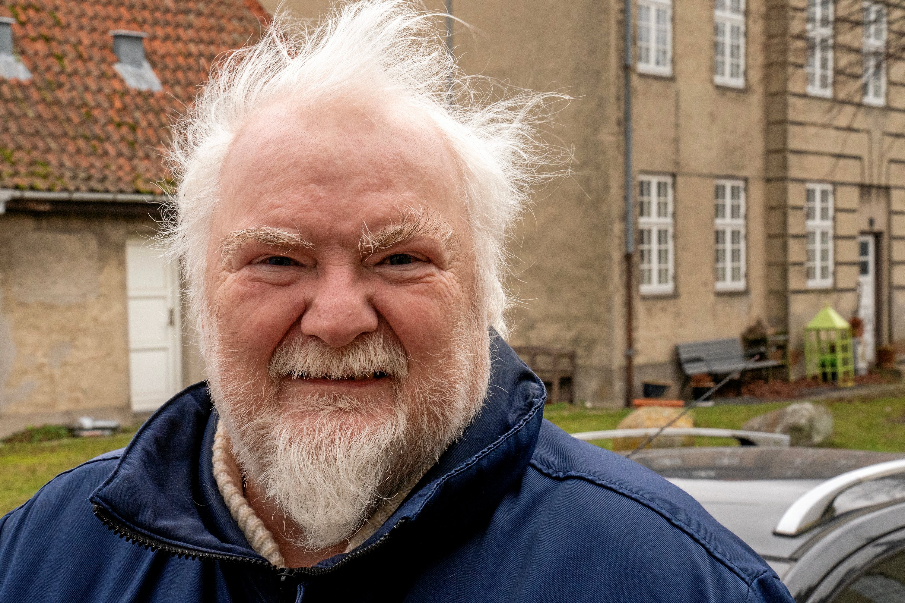 Tommy Søholm er 62 år og syg - og fordi han ikke har kunnet betale husleje, er han sat på gaden og nu hjemløs.