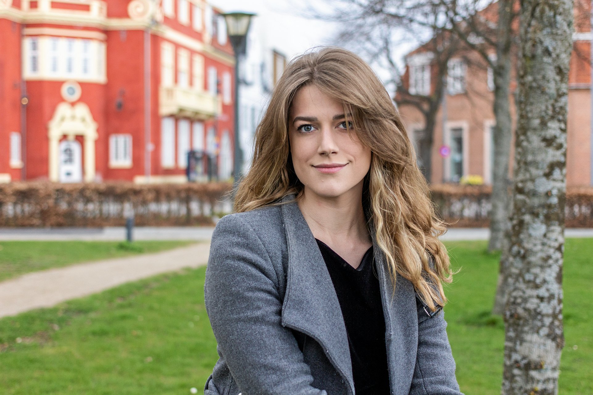 - Der er brug for en kulturændring i den måde, politikerne i Hørsholm taler til hinanden og måde man opfører sig overfor hinanden, mener 27-årige Caroline Victoria Christensen (S).