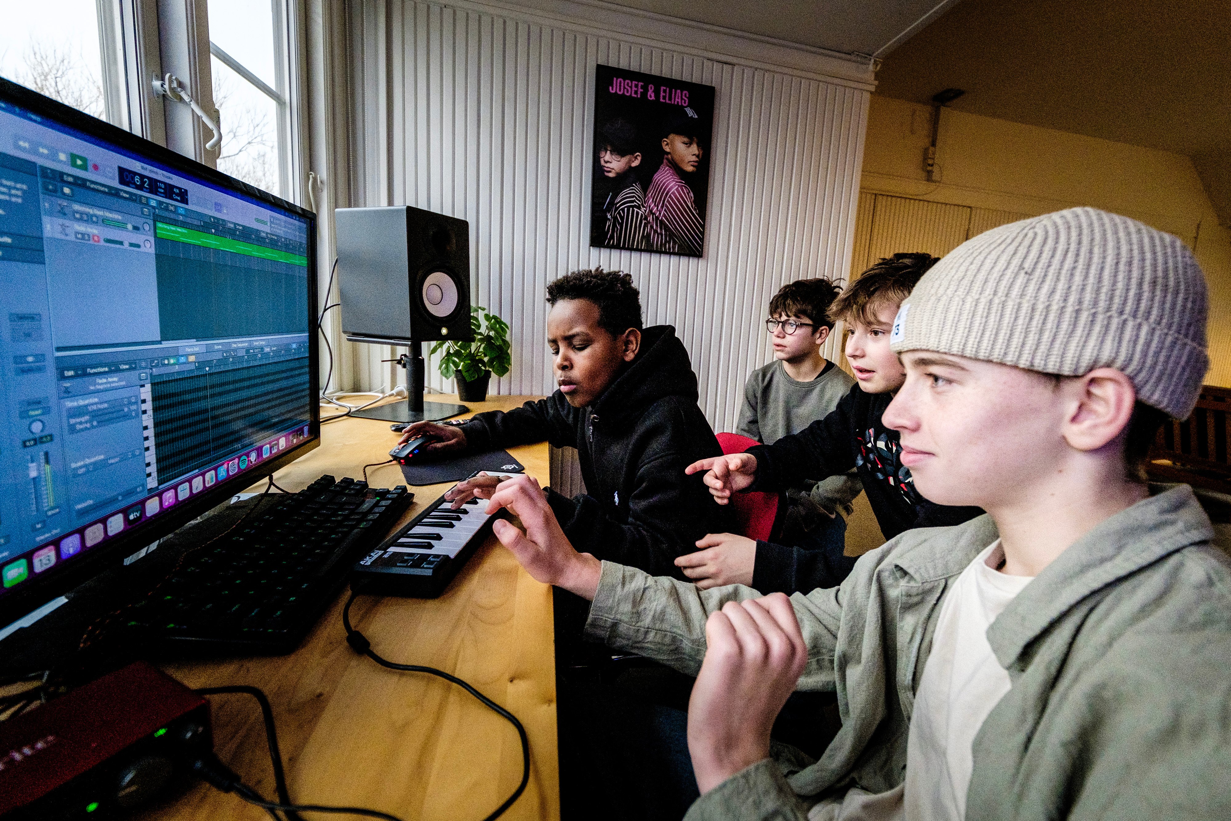 Det er i SFO'en på Rødovre Skole, at drengegruppen Tempo har lavet den sang, som de er kommet i MGP-finalen med.
