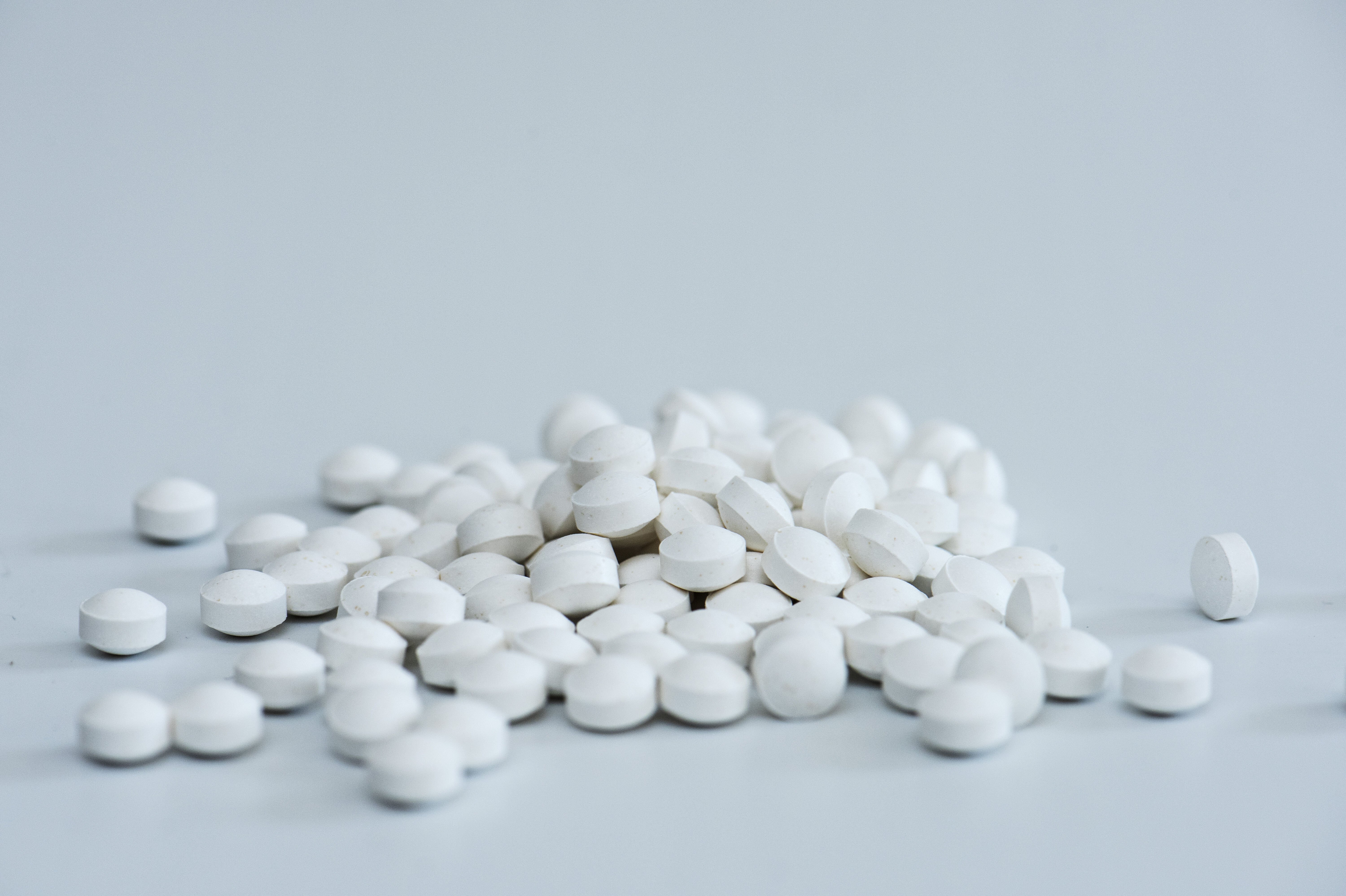 Oven på Fødevarestyrelsens slutrapport om en kampagne om sundhedsanprisninger af kosttilskud mener Henrik Dammand Nielsen, chef for kemi og fødevarekvalitet i Fødevarestyrelsen, at der er behov for mere vejledning og kontrol. (Arkivfoto).