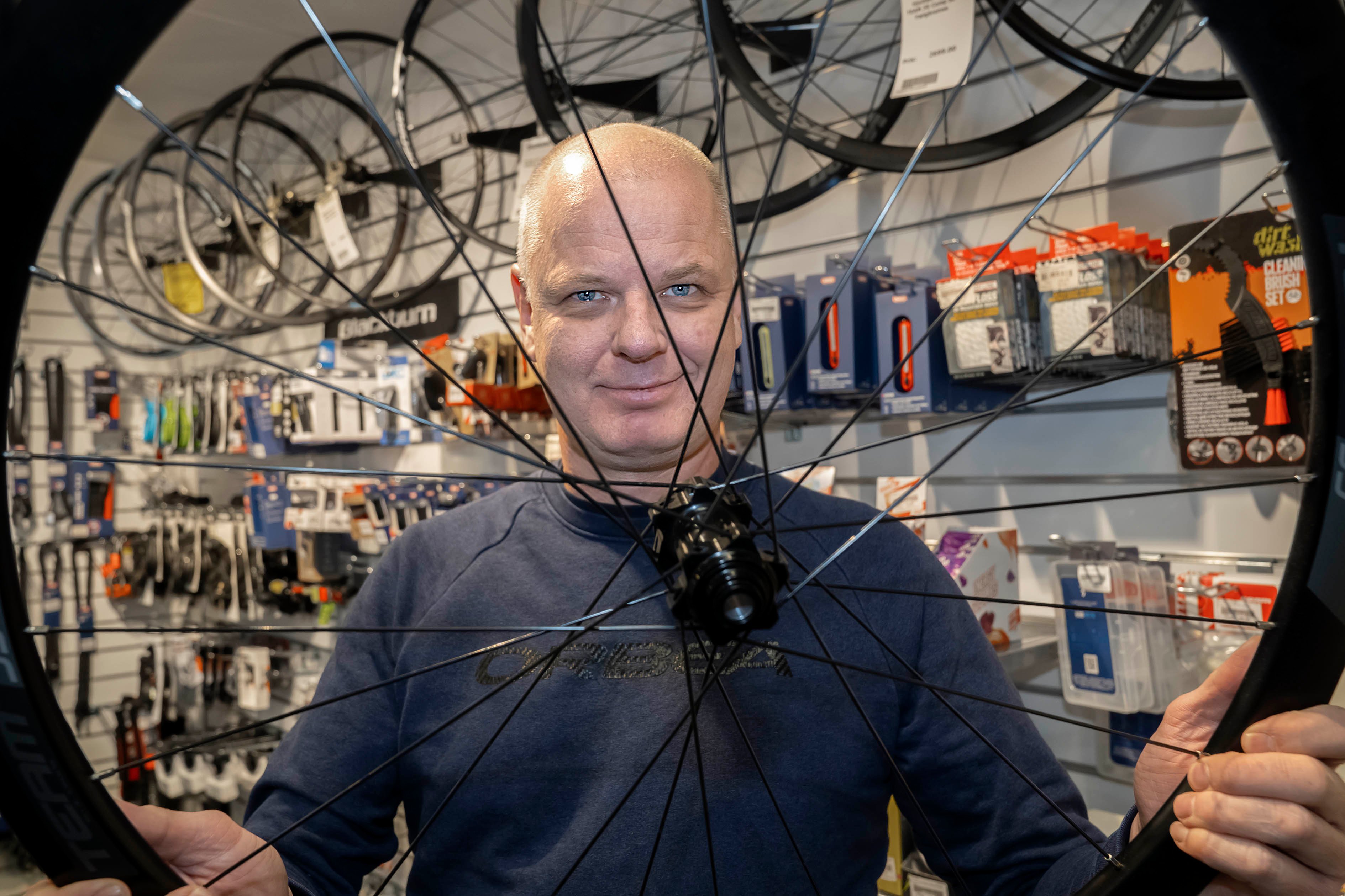Martin Rex Olkjær er indehaver - på 25. år - af Rex Cykler.