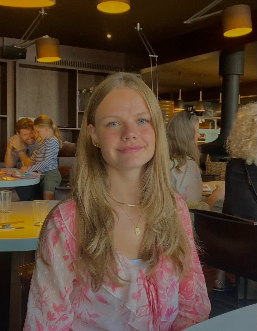 Sofie Rossau-Larsen er 16 år og går i 10. klasse i Hillerød