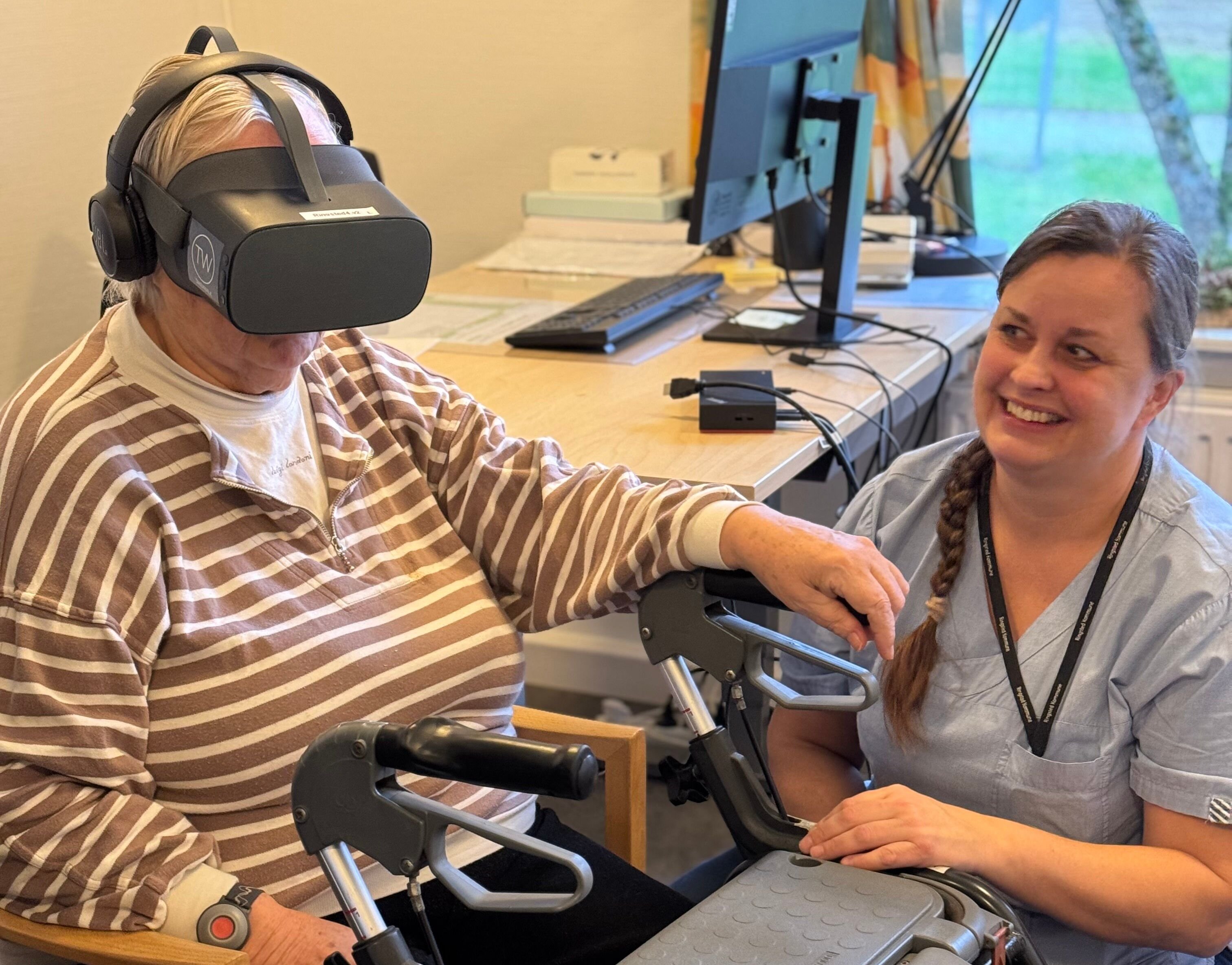 VR-brillerne bruges også til sengeliggende borgere i plejeboligerne, der ellers ikke har mulighed for at komme udenfor deres lejlighed.