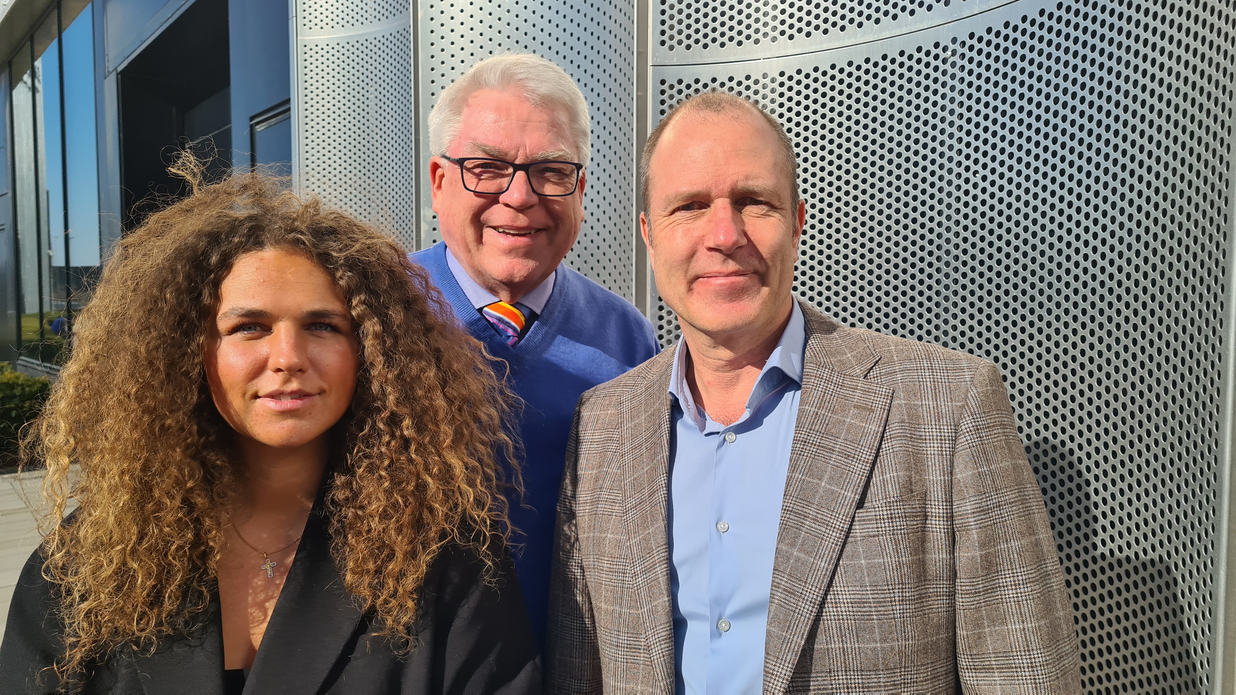 Den nuværende konservative byrådsgruppe, Celine Lind Jakobsen til venstre, Thomas von Jessen i midten og Jesper Tvilde til højre.