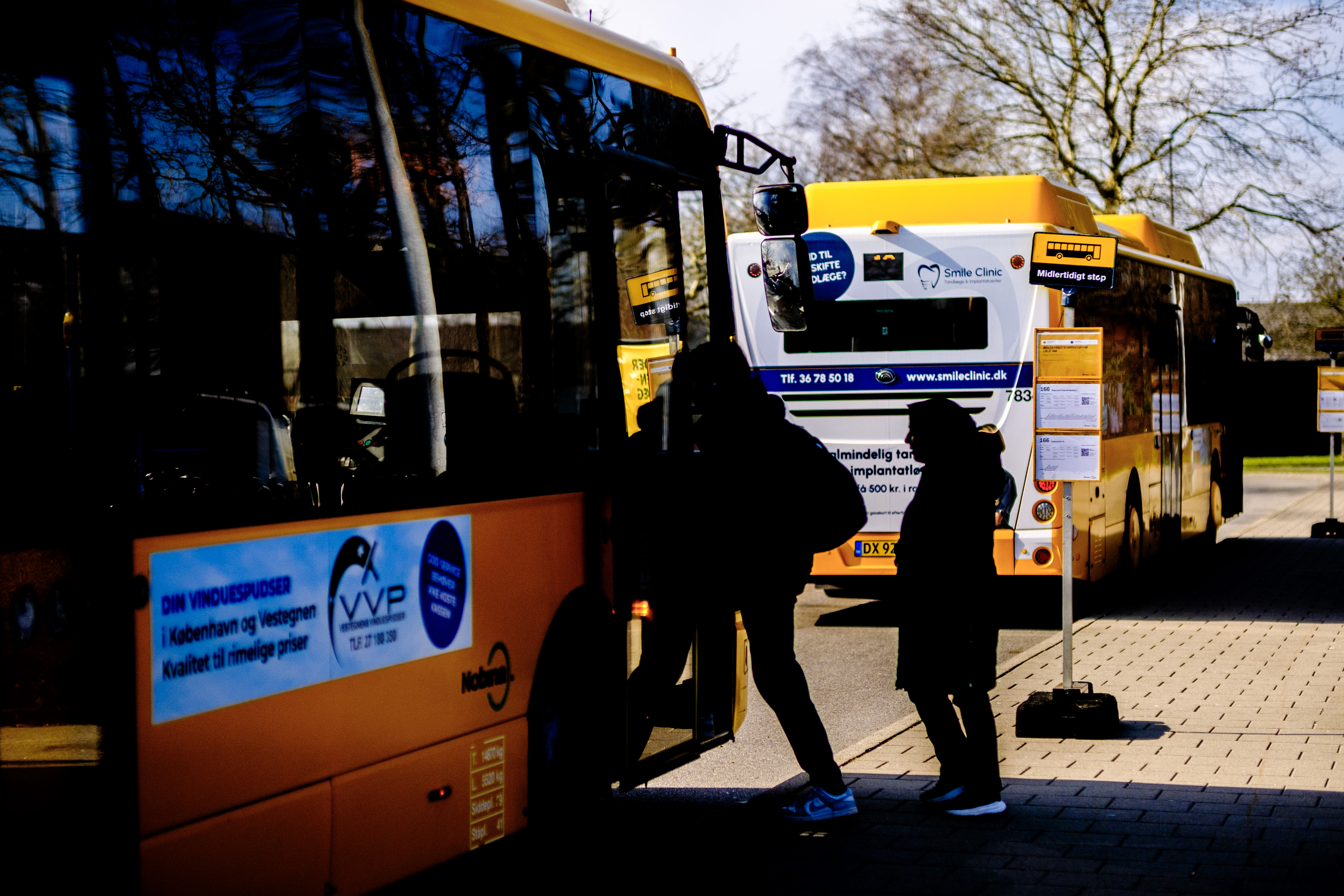 I en længere periode skifter busserne holdeplads ved Brøndby Strand Station.