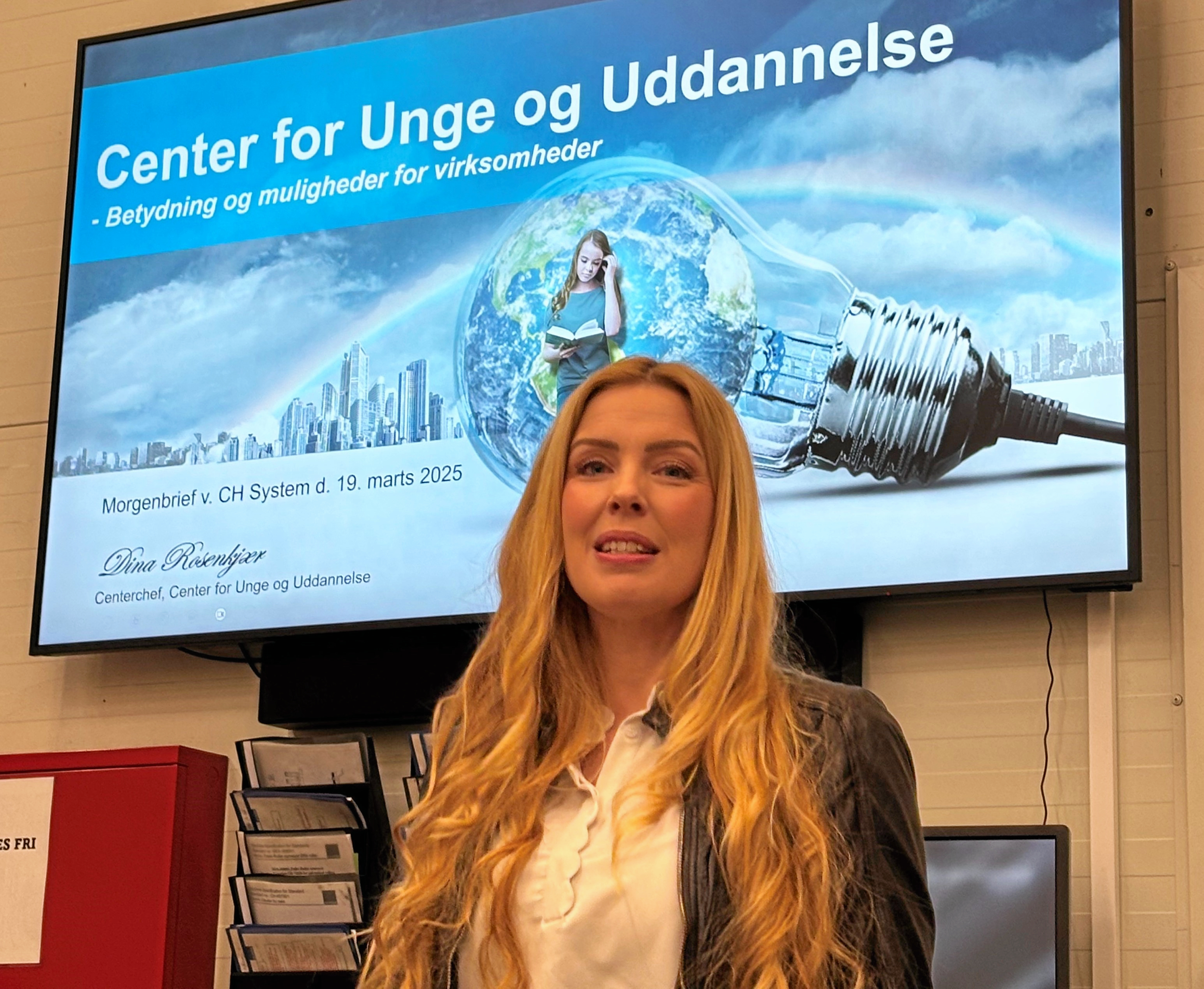 Centerchef Dina Rosenkjær fra Center for Unge og Uddannelse var klar med forskellige bud på, hvordan vi her i kommunen kan få løfte de unge, som i dag hverken er i uddannelse eller job.