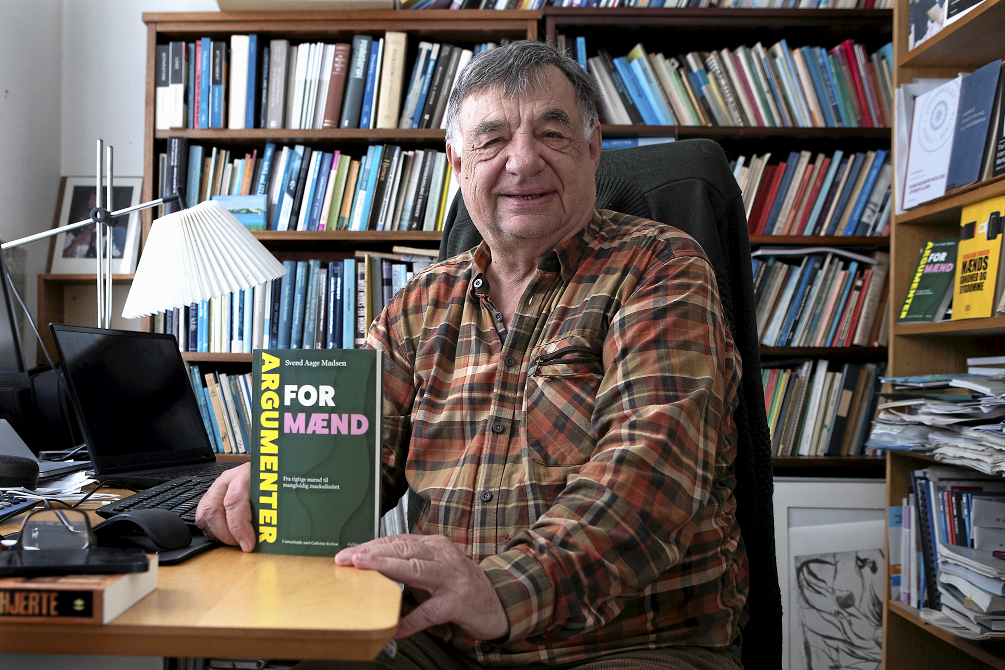 Mandeforsker og professor Svend Aage Madsen udgiver ny bog.