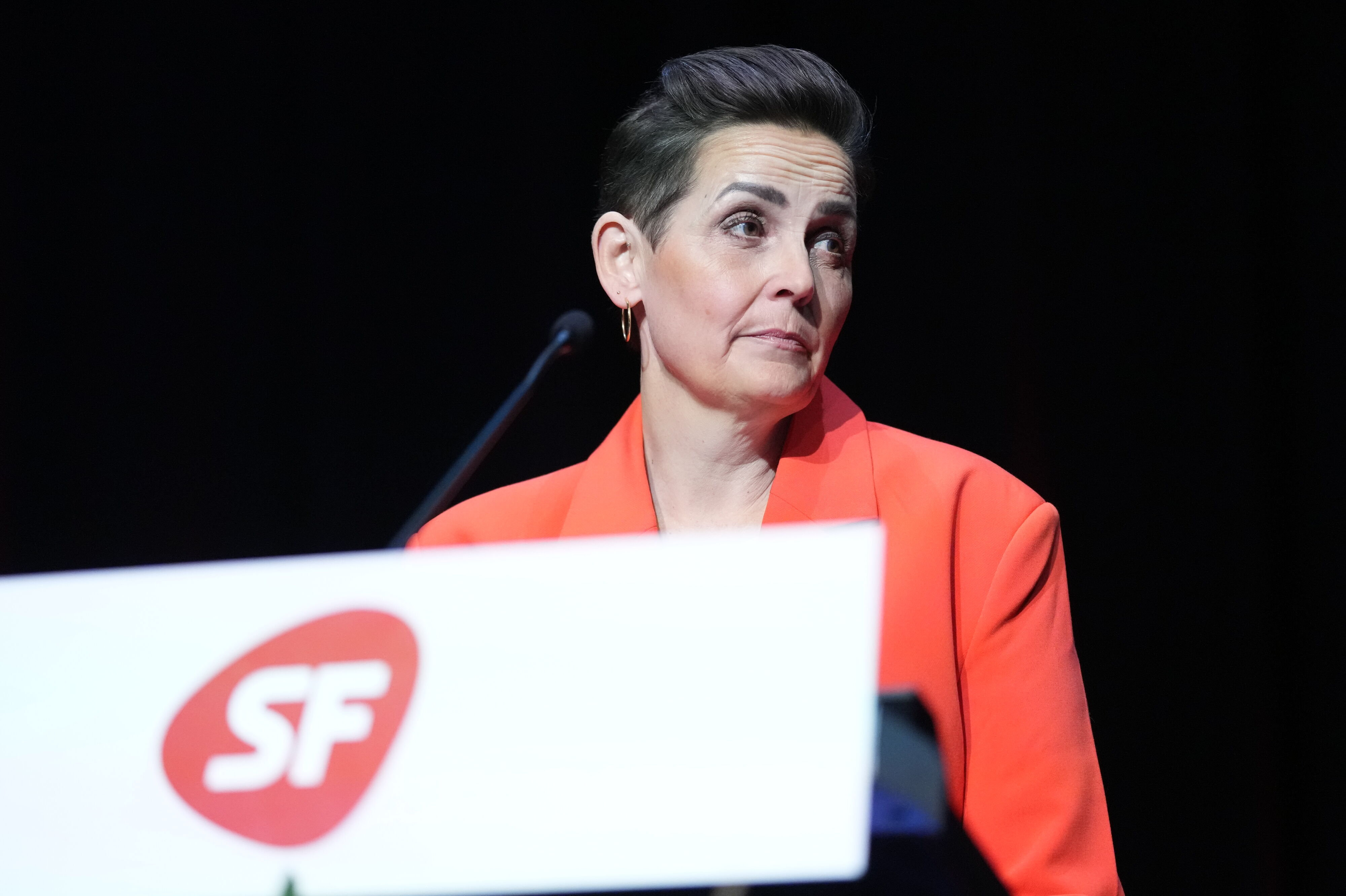 Formand Pia Olsen Dyhr holder lørdag formiddag sin formandstale på SF's landsmøde i Kolding.