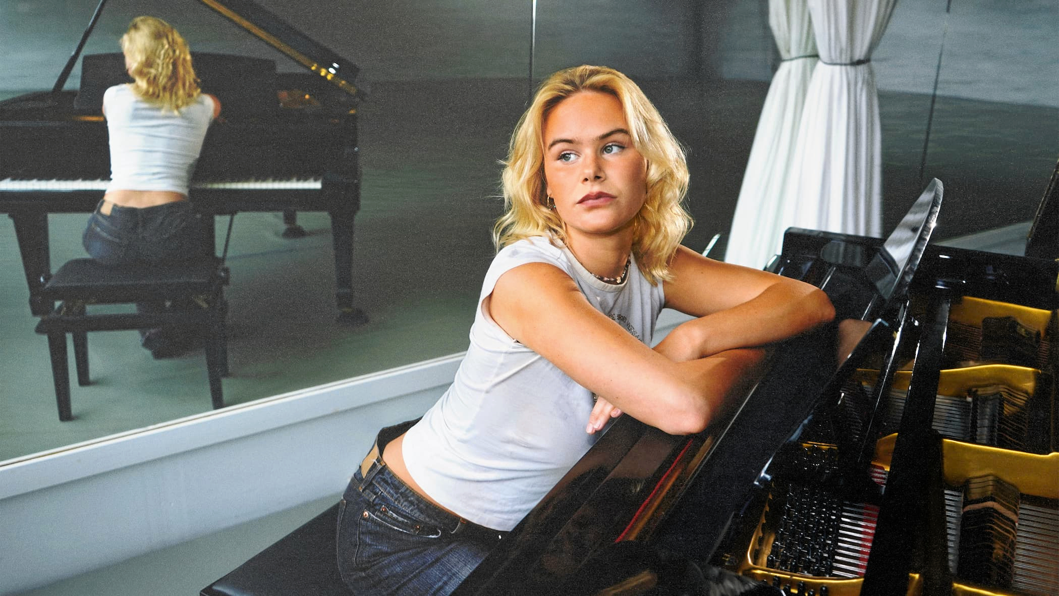 Annika står over for sin hidtil største koncert i sin korte karriere.