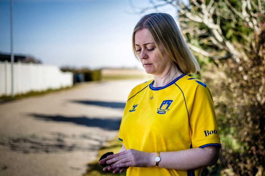 44-årige Gitte Plauborg fra Frederikssund er en af de mange Brøndby-tilhængere, der har klaget til Danske Fodboldfans over vagternes opførsel i Randers. - Robert Hendel 44-årige Gitte Plauborg fra Frederikssund er en af de mange Brøndby-tilhængere, der har klaget til Danske Fodboldfans over vagternes opførsel i Randers.