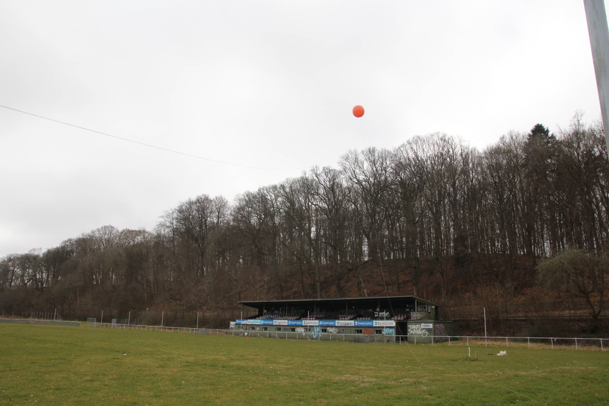 Det er her på den tidligere stadiongrund, at de mange boliger skal bygges. Nu er der givet grønt lys, men hvad er begrundelsen for de afviste klager?