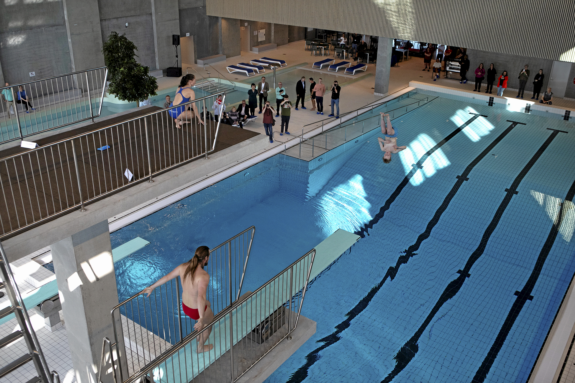 Åbningen bød på et spektakulært udspringsshow fra High Diving Denmark.