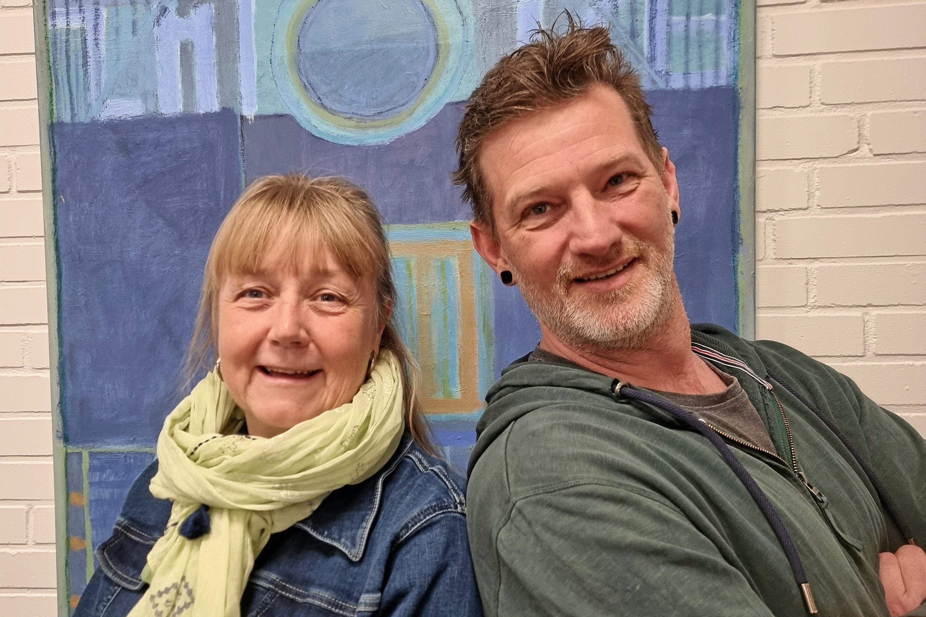 Gitte Henriksen og Jeppe Ravn er godt nok fra hver deres parti, men ved kommunalvalget står de skulder ved skulder.