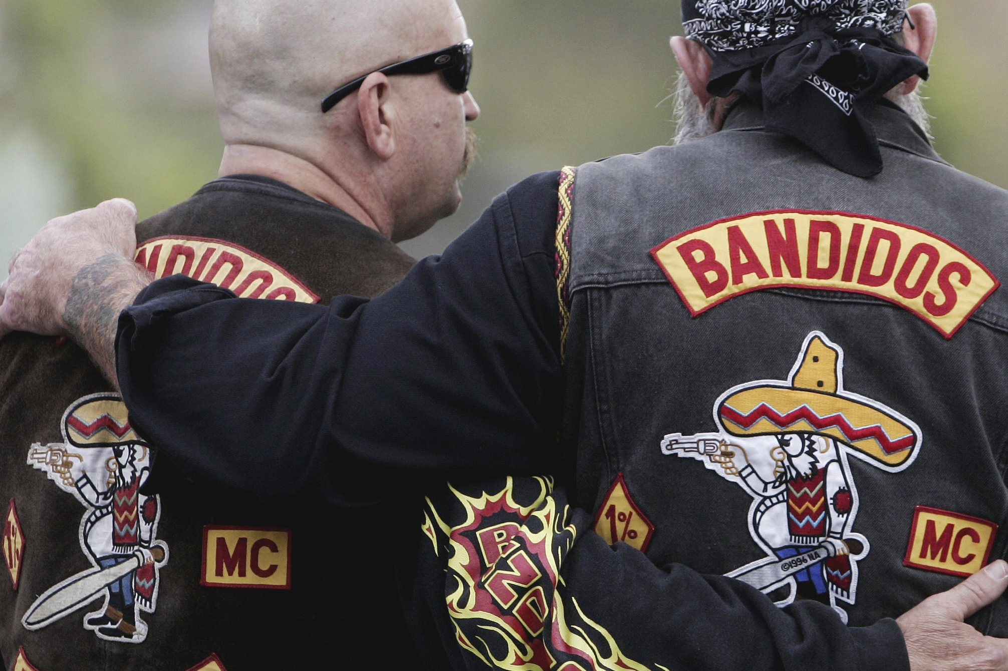Ti højtstående medlemmer af rockergruppen Bandidos er blevet anholdt tirsdag og sigtet for at bryde midlertidigt forbud mod at videreføre gruppen i Danmark. (Arkivfoto).