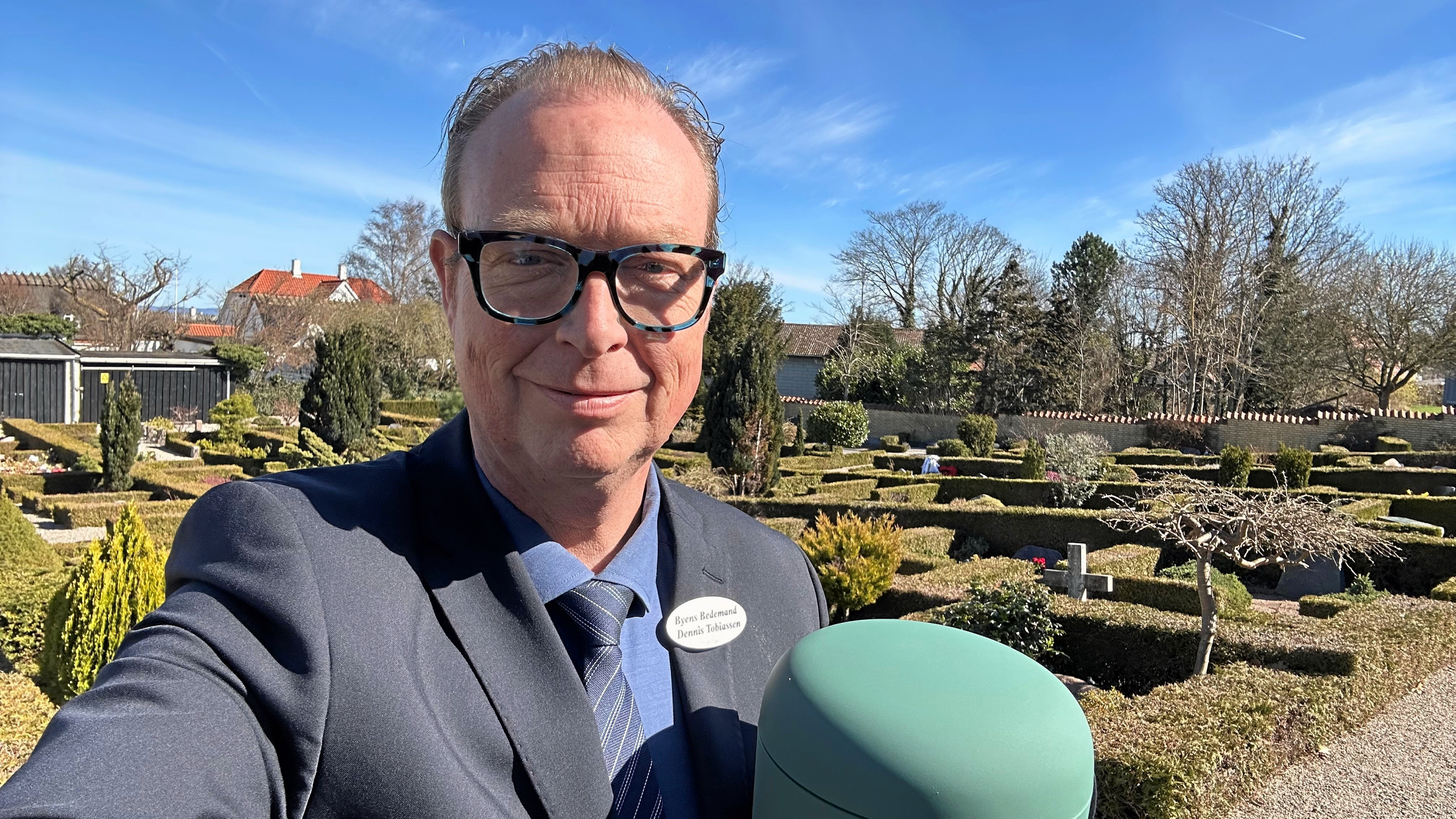 En psykolog har bedemand givet Dennis Tobiasen og alle hans ansatte redskaber til at håndtere vrede efterladte.