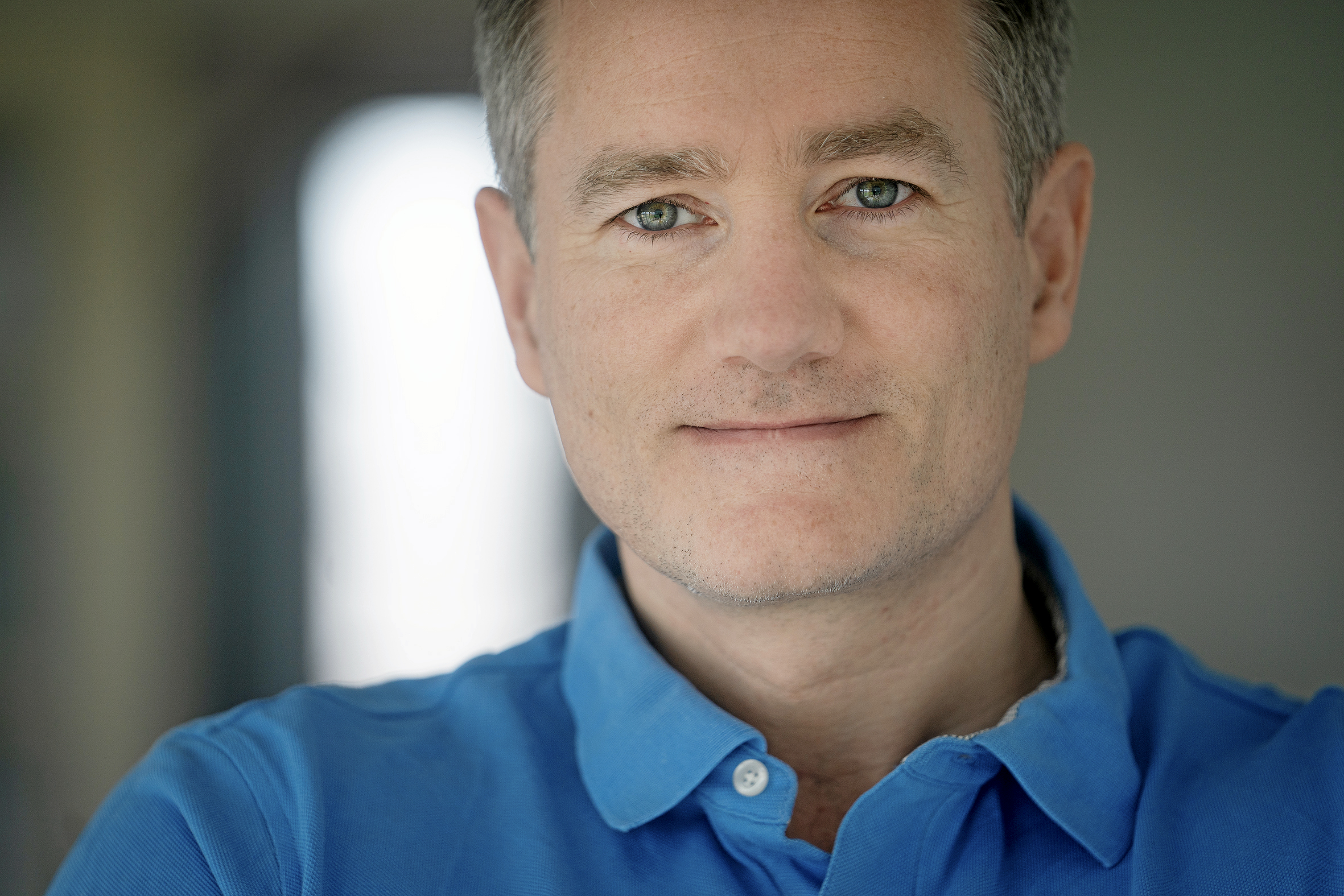 Rasmus Jarlov lover at sende flere penge til folkeskolerne.