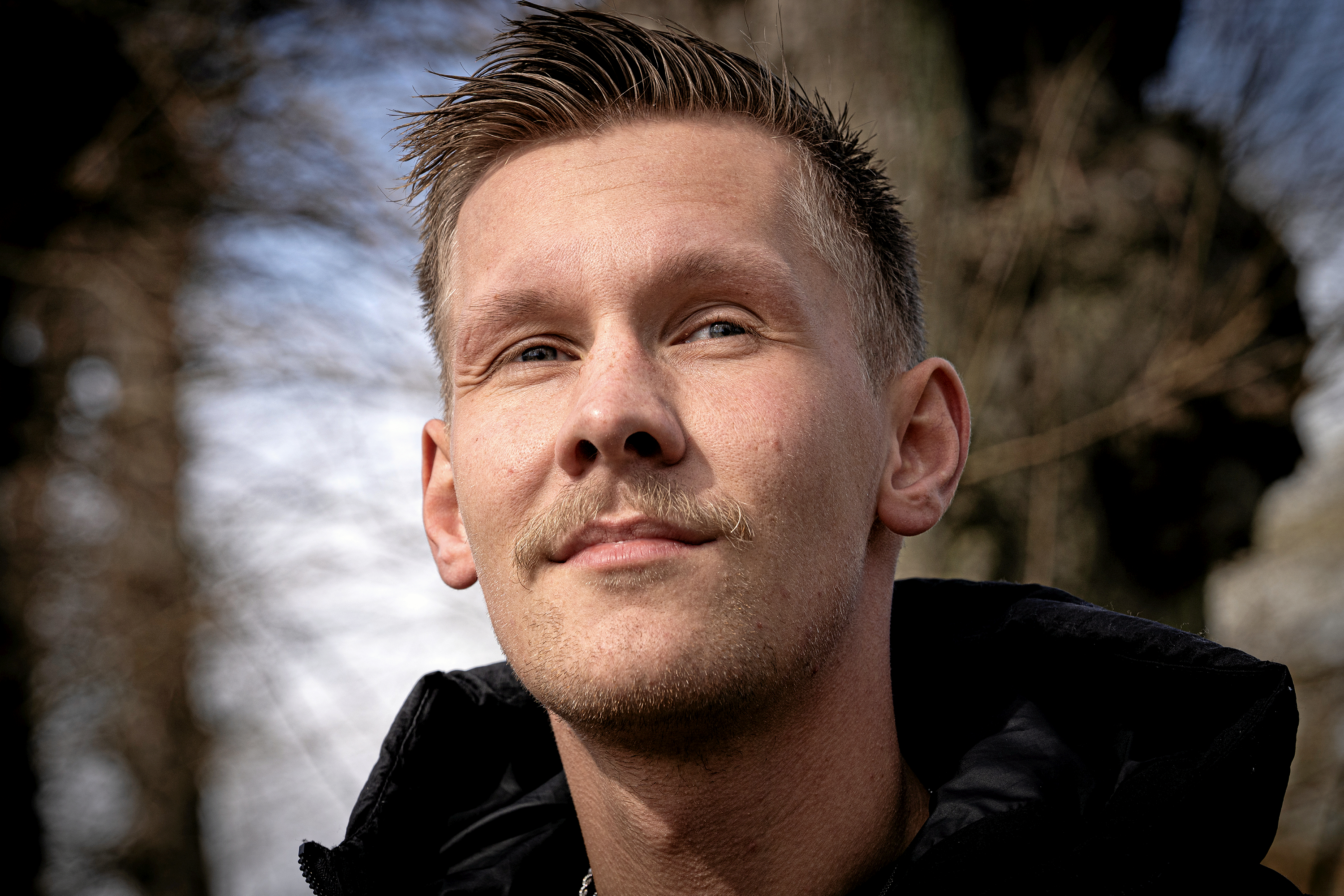 Da Oliver Larsen ramte bunden, var han totalt ligeglad med, om han vågnede næste morgen. I dag er han lykkelig over, at hjælpen var der, da han endelig rakte ud.