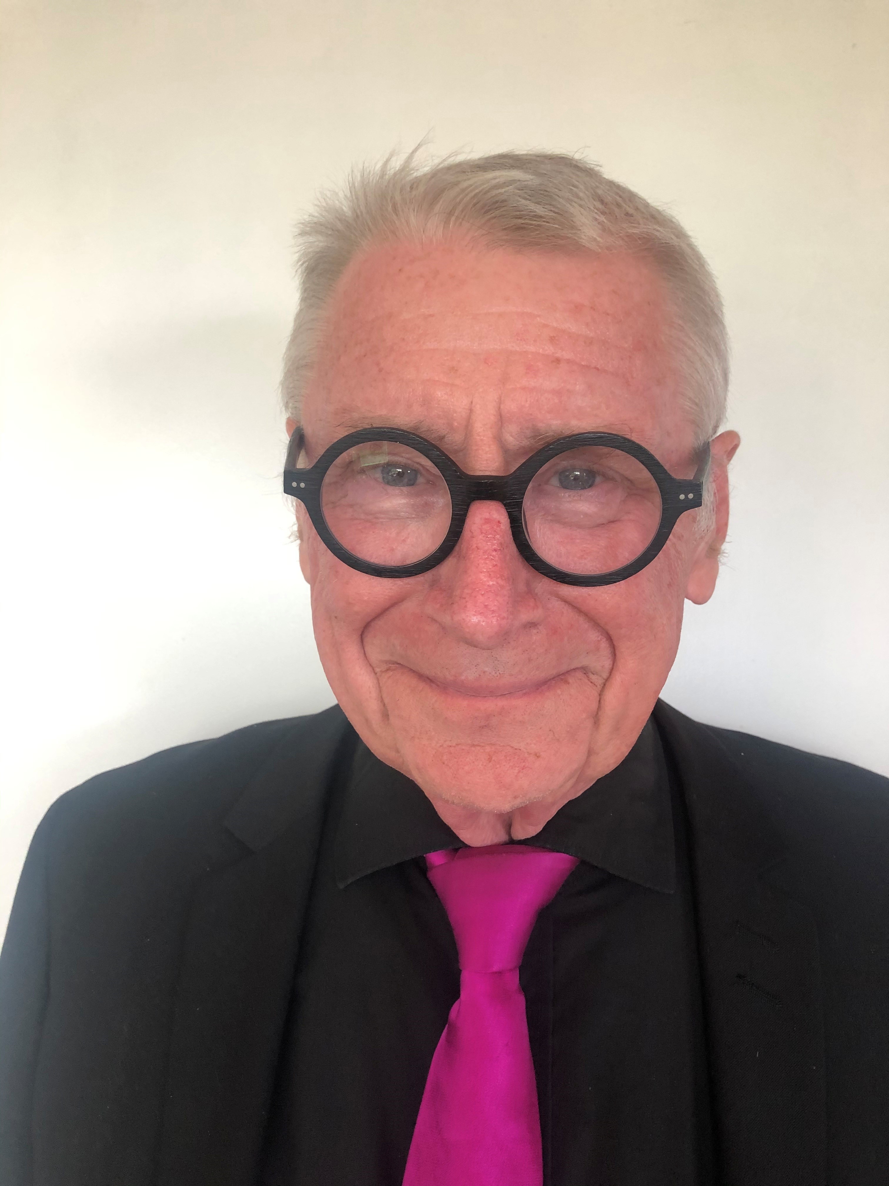Mandag den 21. april fylder advokat Michael Bjørn Hansen, Skovshoved, 80 år.