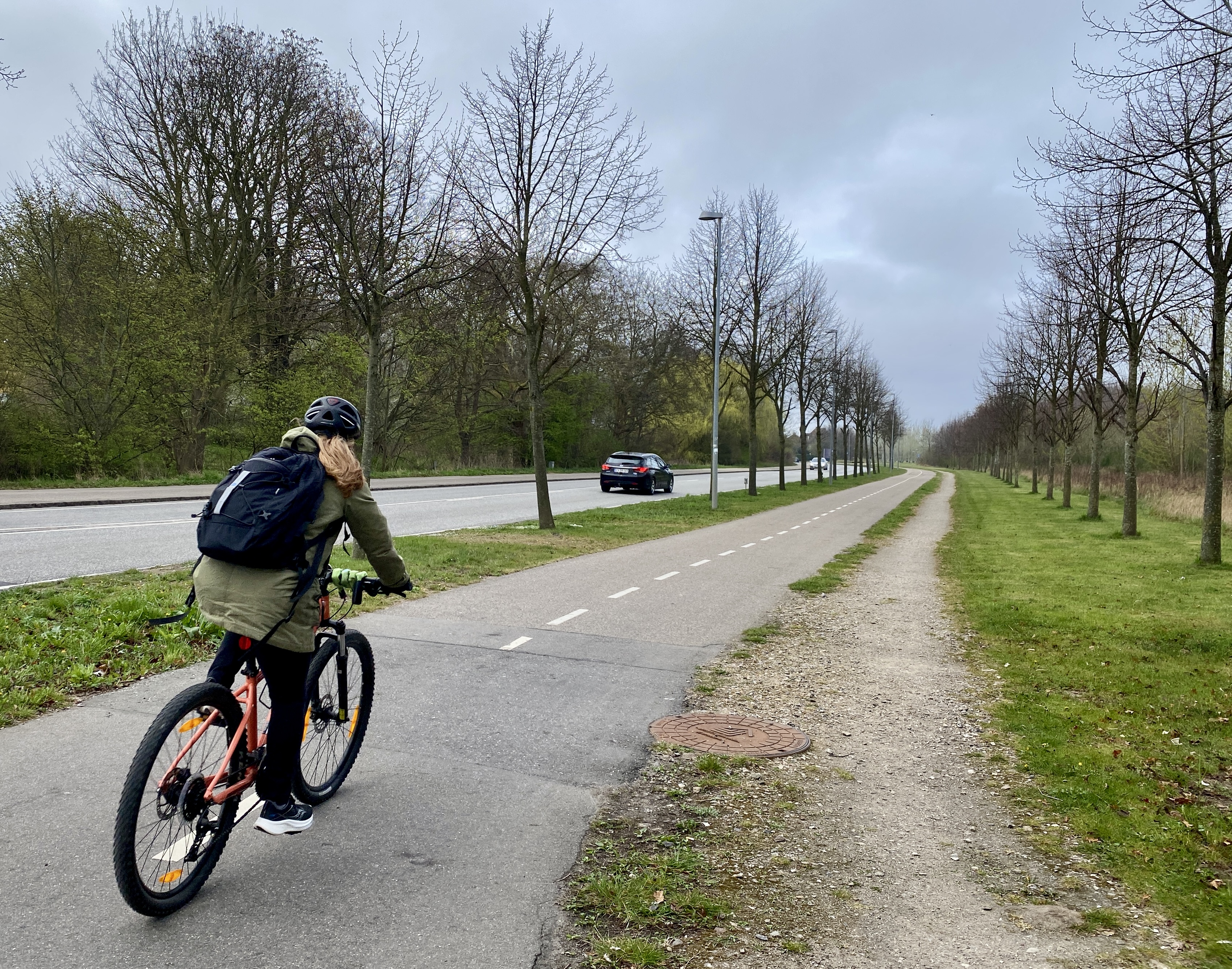 En cykeltur på Tårnborgvej i Korsør er efter store fjernvarmeudgravninger blevet en yderst bumpet affære.