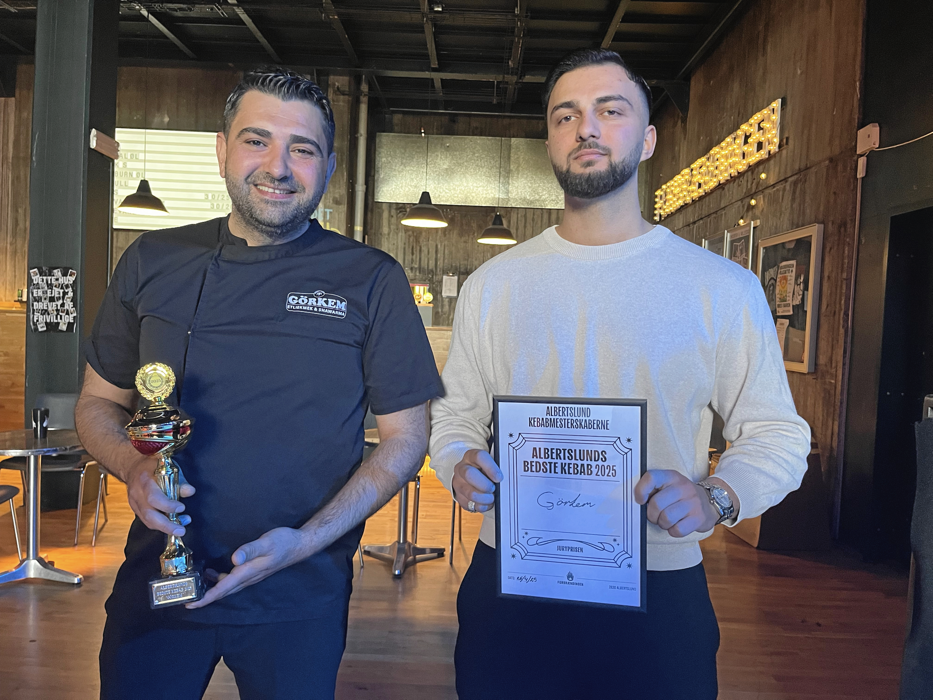 Det blev Görkem Etliekmek & Shawarma House, der løb med hovedprisen ved Kebabmesterskaberne 2025.