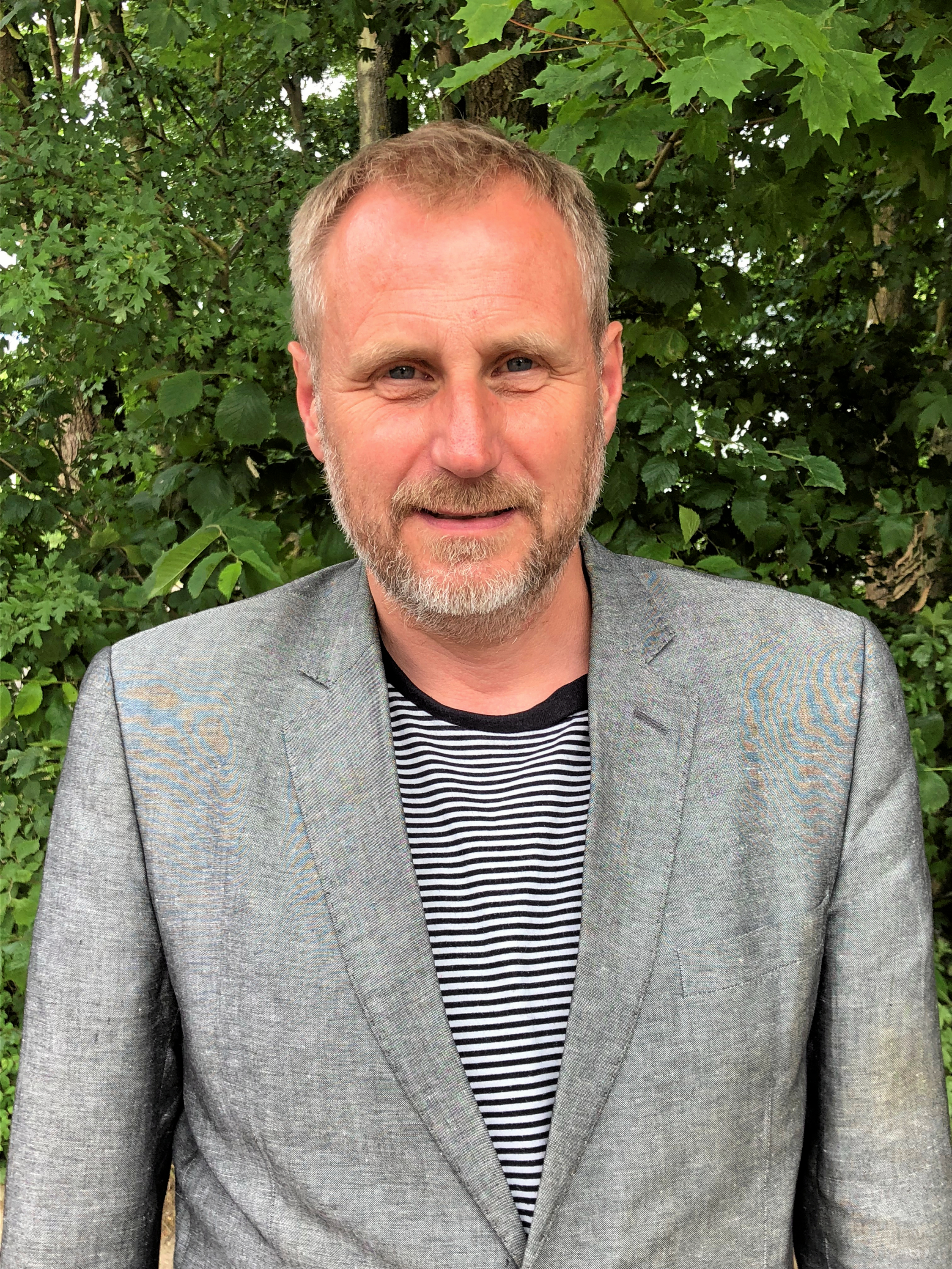 - I SF ser vi det her som et forskud på en miniformueskat. Vi tager et lille provenu af de penge, der ligger ude i institutionerne, og som man gerne vil bruge på alt muligt spændende, sagde Thomas Kielgast (SF) om omstridt beslutning.