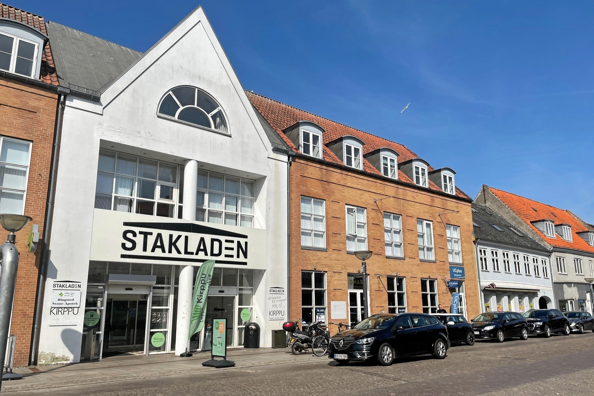 Stakladen i Nørregade i Ringsted har længe stået halvtomt - nu kan der være ny butik på vej.